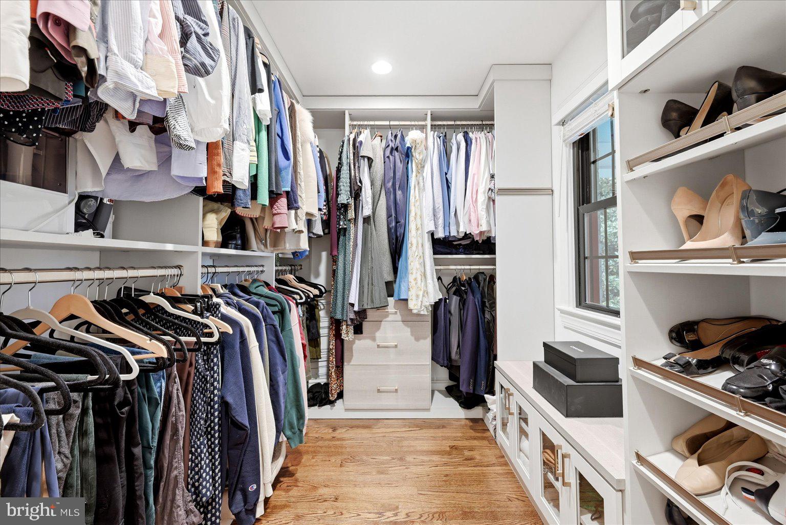 EAGLE ROCK - Residential