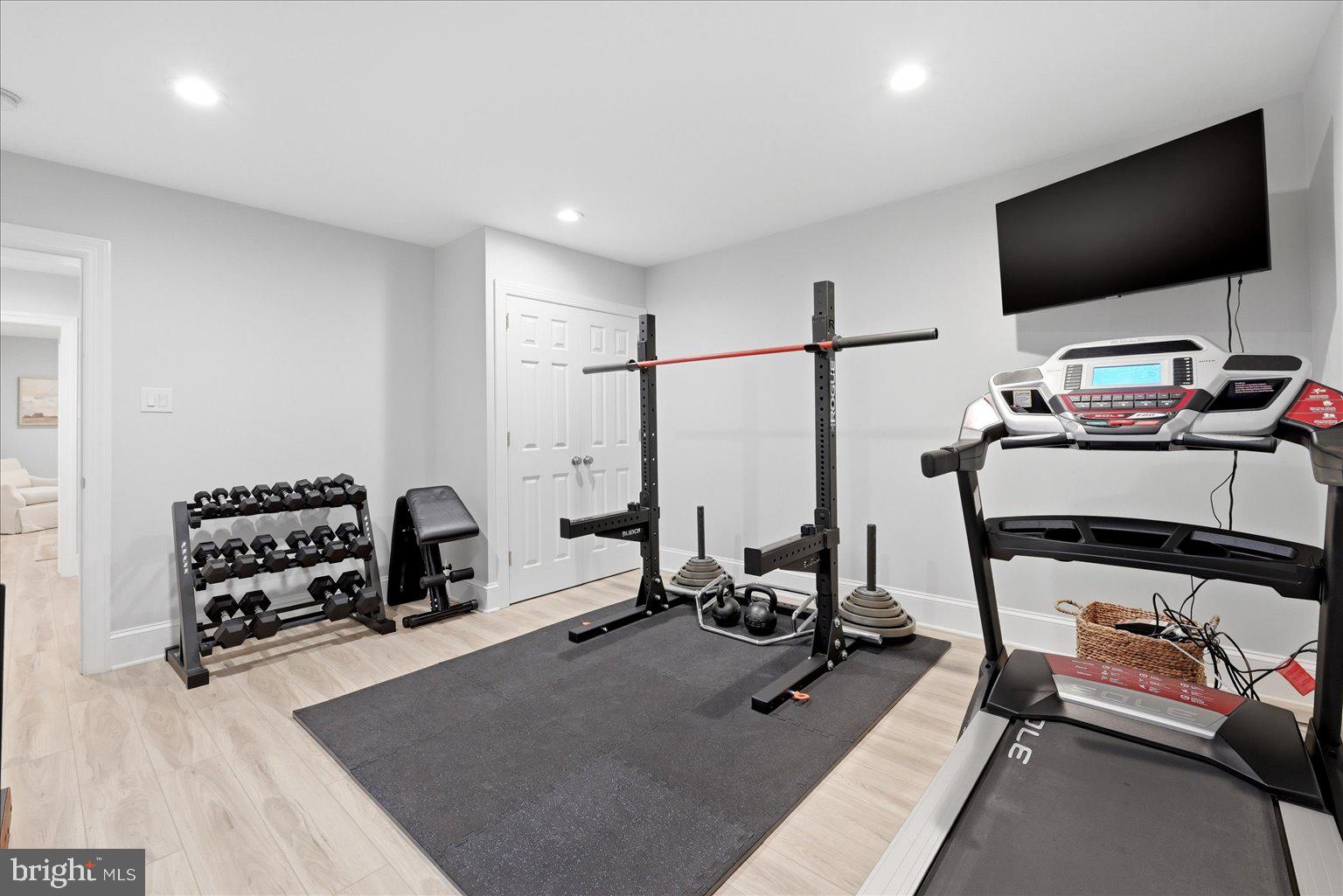 EAGLE ROCK - Residential