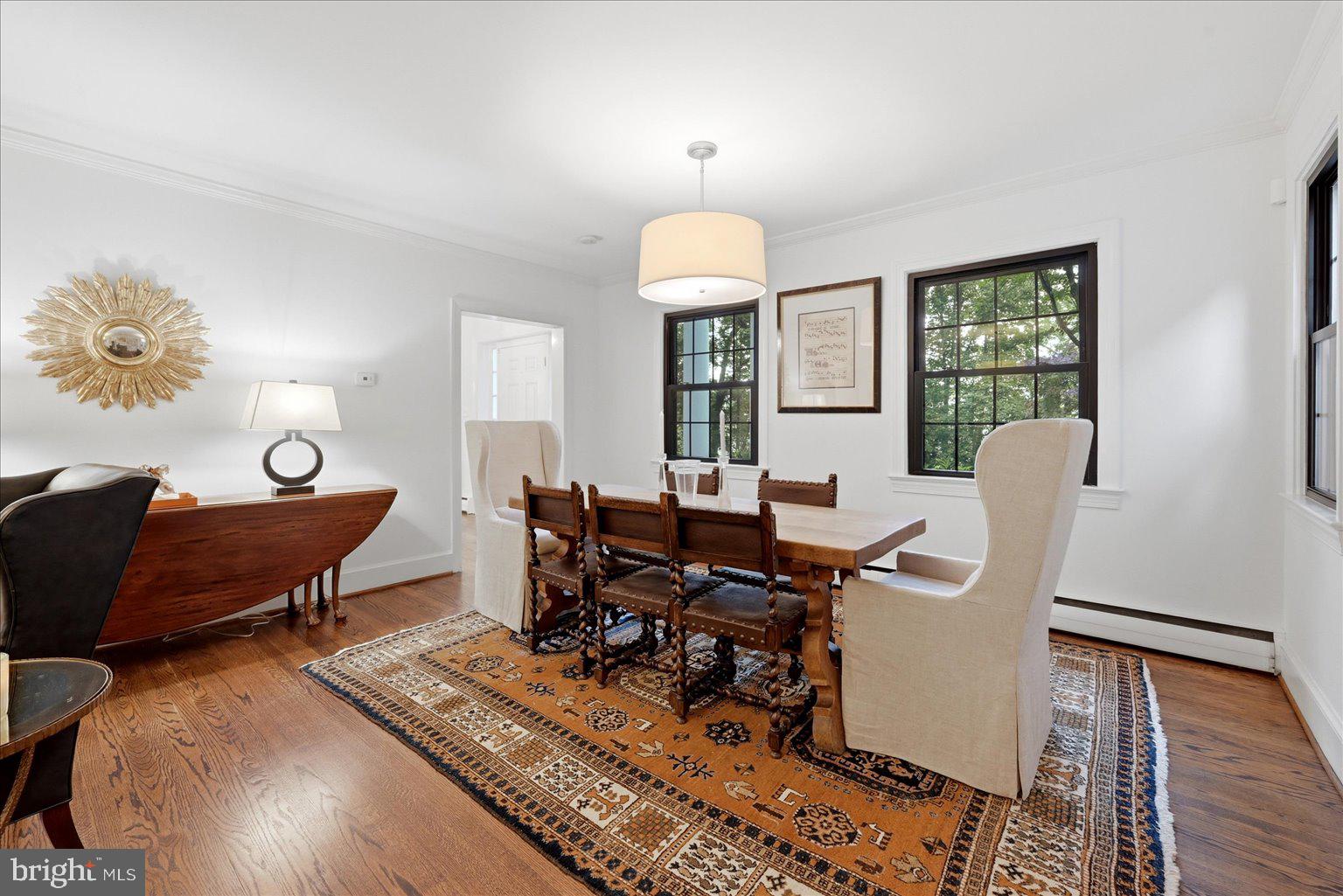 EAGLE ROCK - Residential