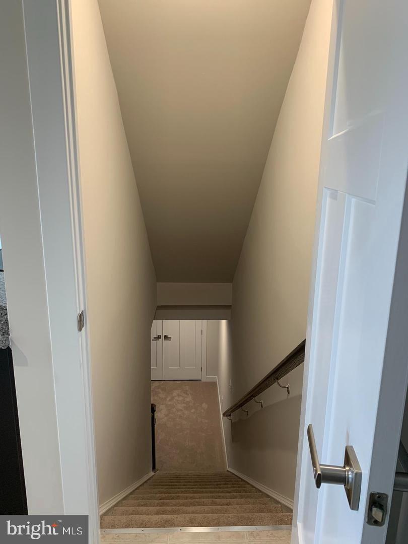 POTOMAC STATION - Residential Lease