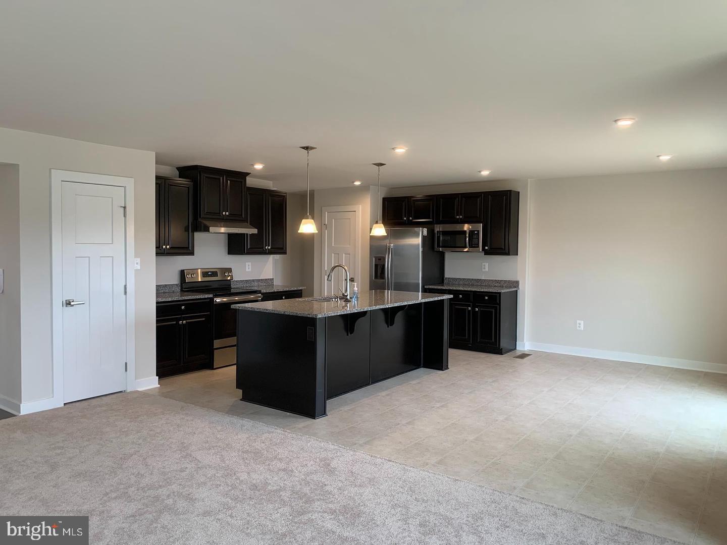 POTOMAC STATION - Residential Lease