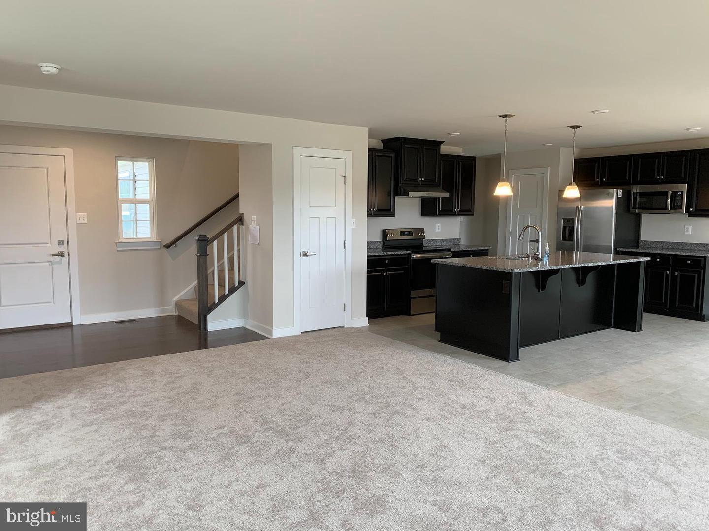 POTOMAC STATION - Residential Lease