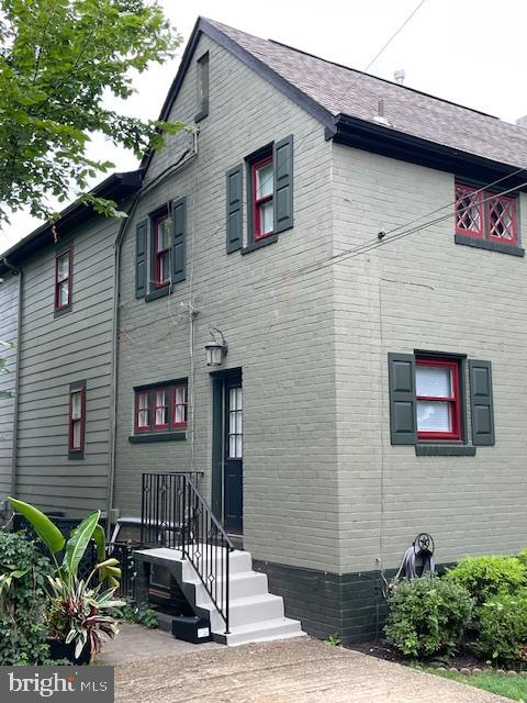 AVON PARK - Residential Lease