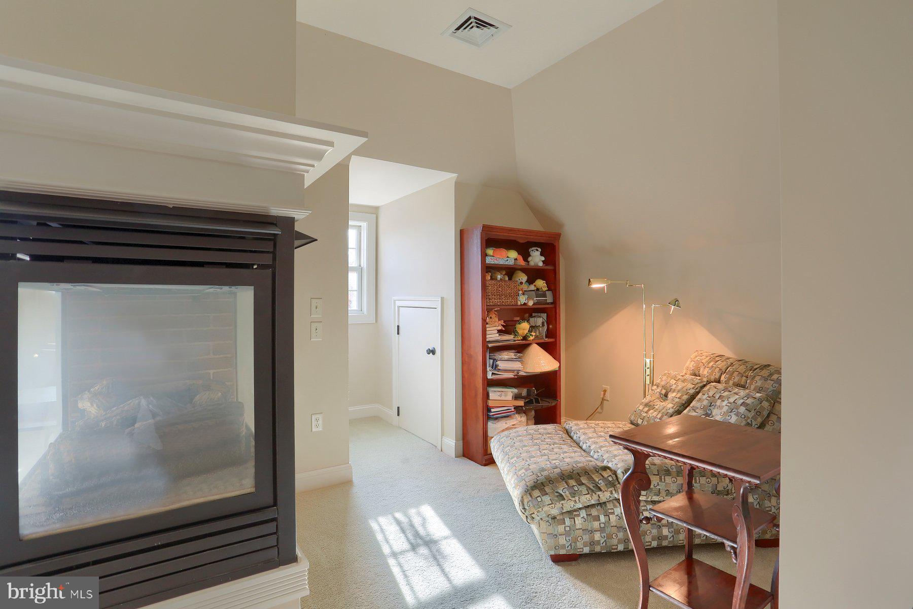 PINEHURST HILLS - Residential