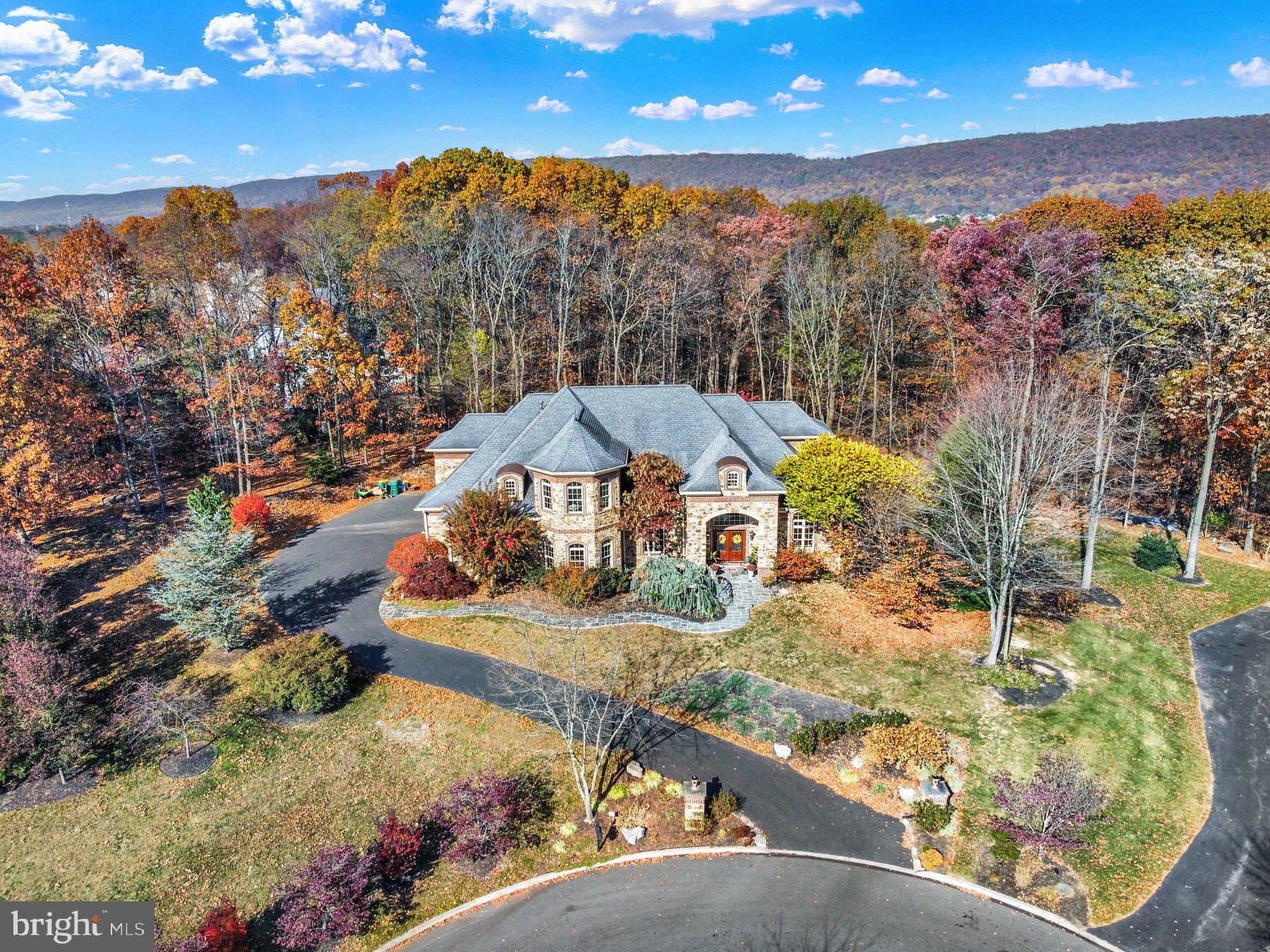 PINEHURST HILLS - Residential