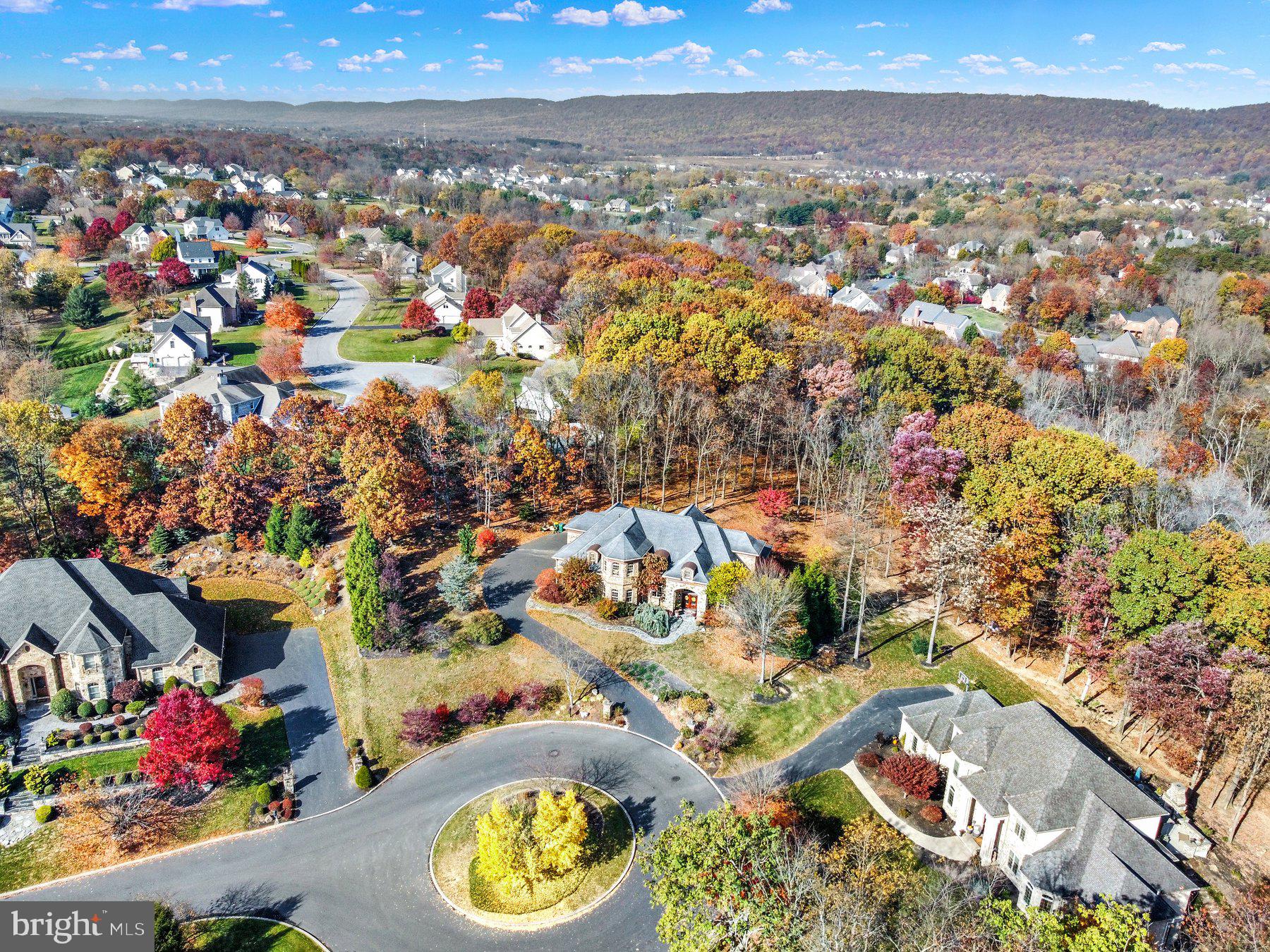 PINEHURST HILLS - Residential