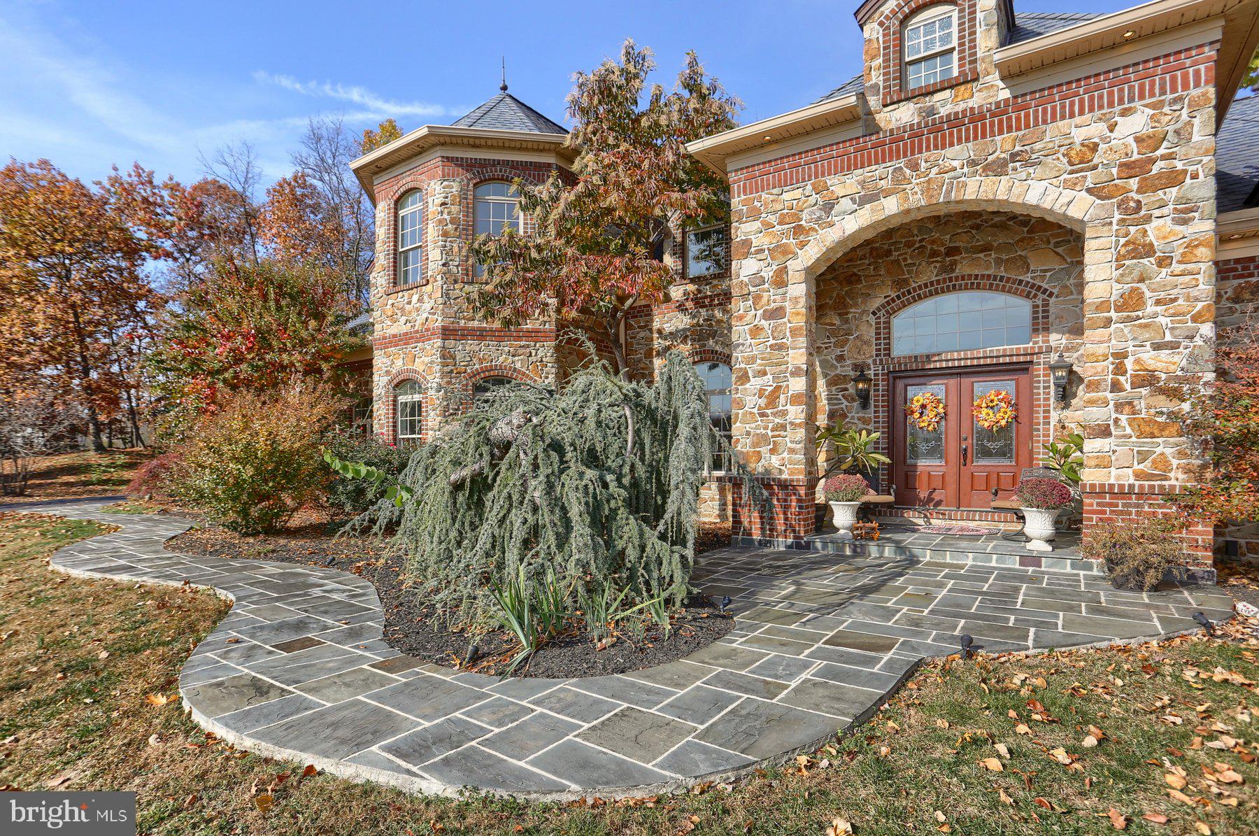 PINEHURST HILLS - Residential