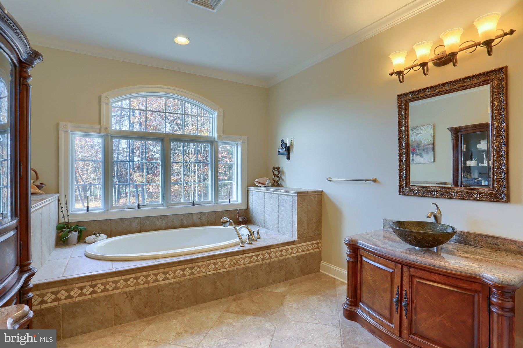 PINEHURST HILLS - Residential