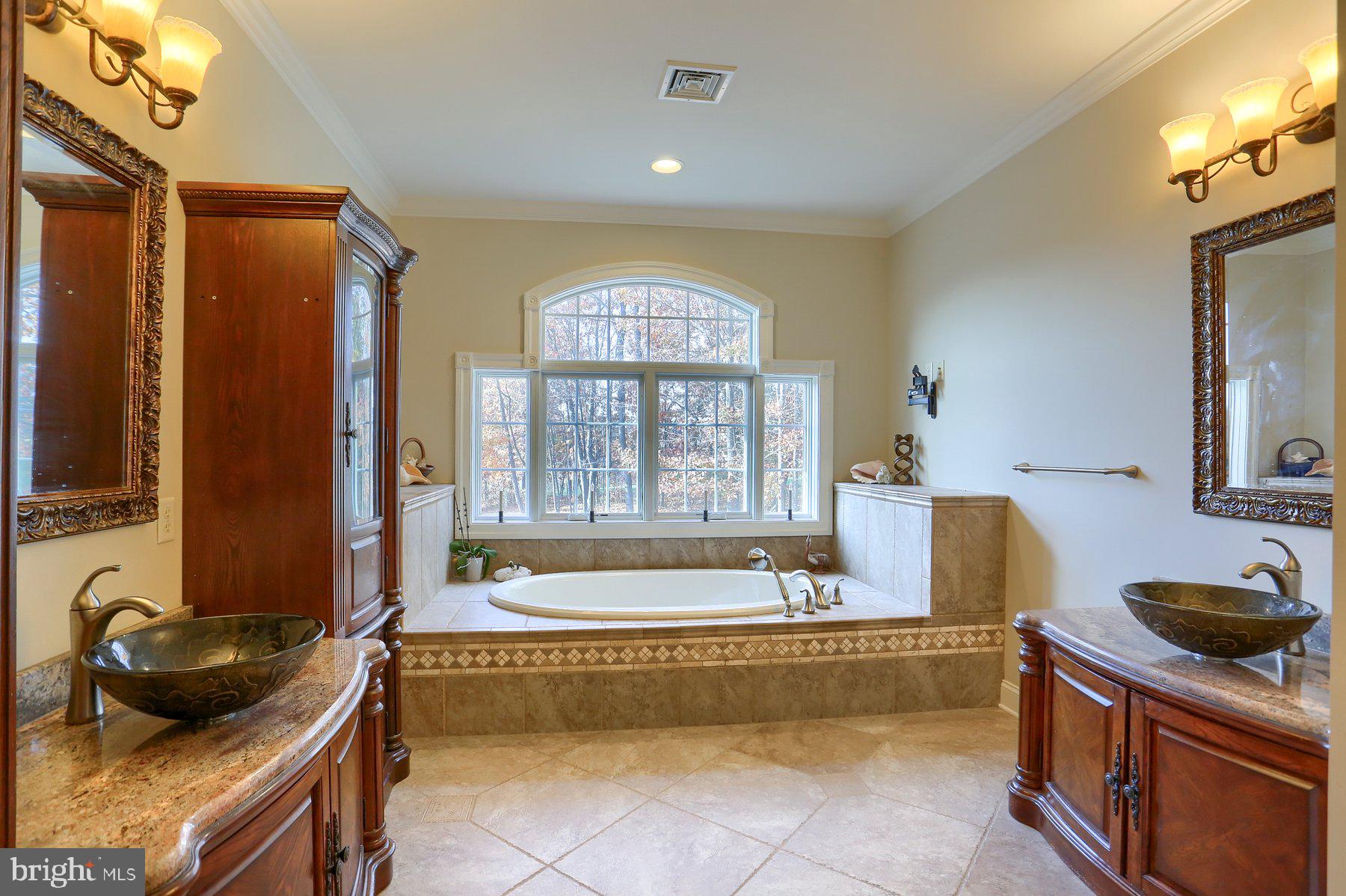 PINEHURST HILLS - Residential