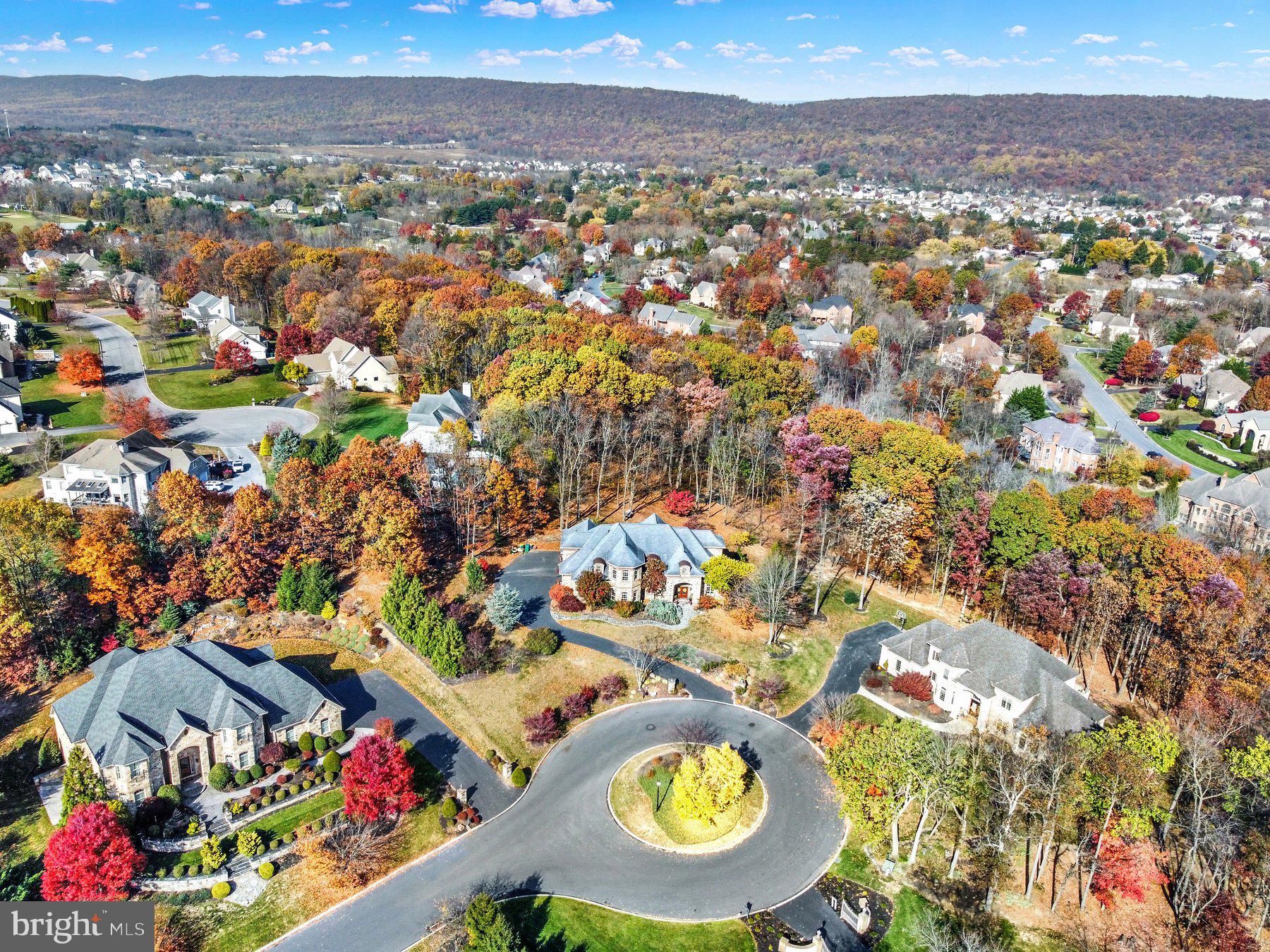 PINEHURST HILLS - Residential