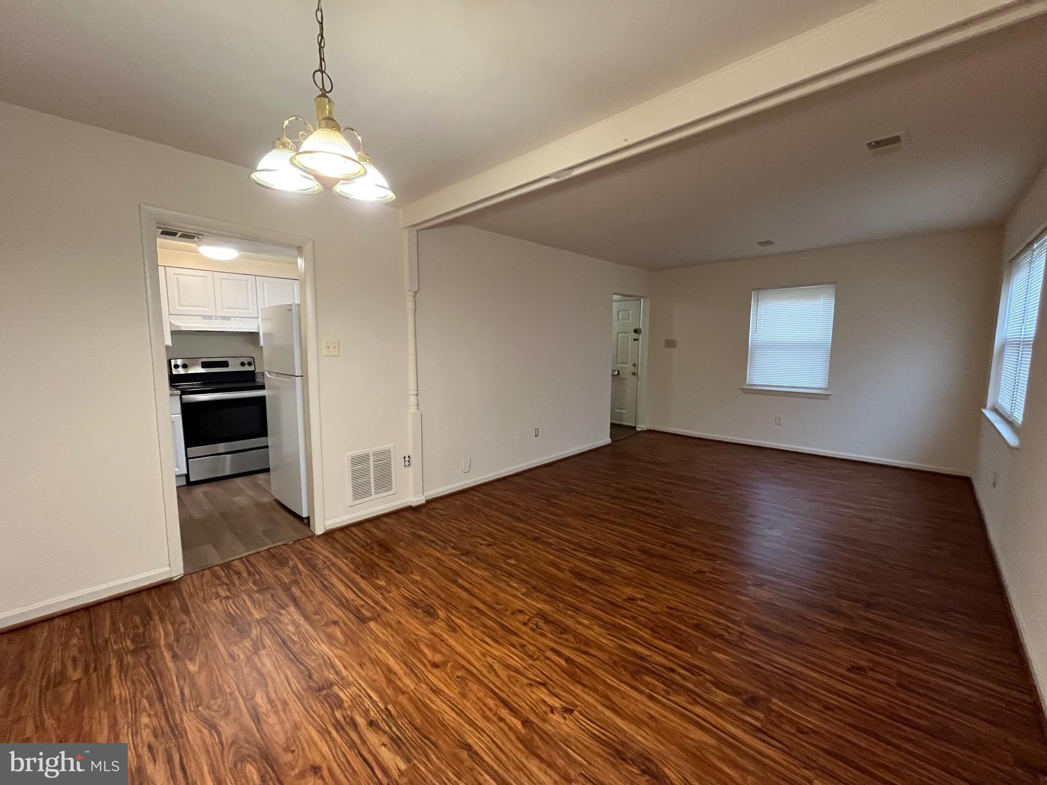 TERRACE TOWNE HOMES OF WOODLAWN - Residential Lease