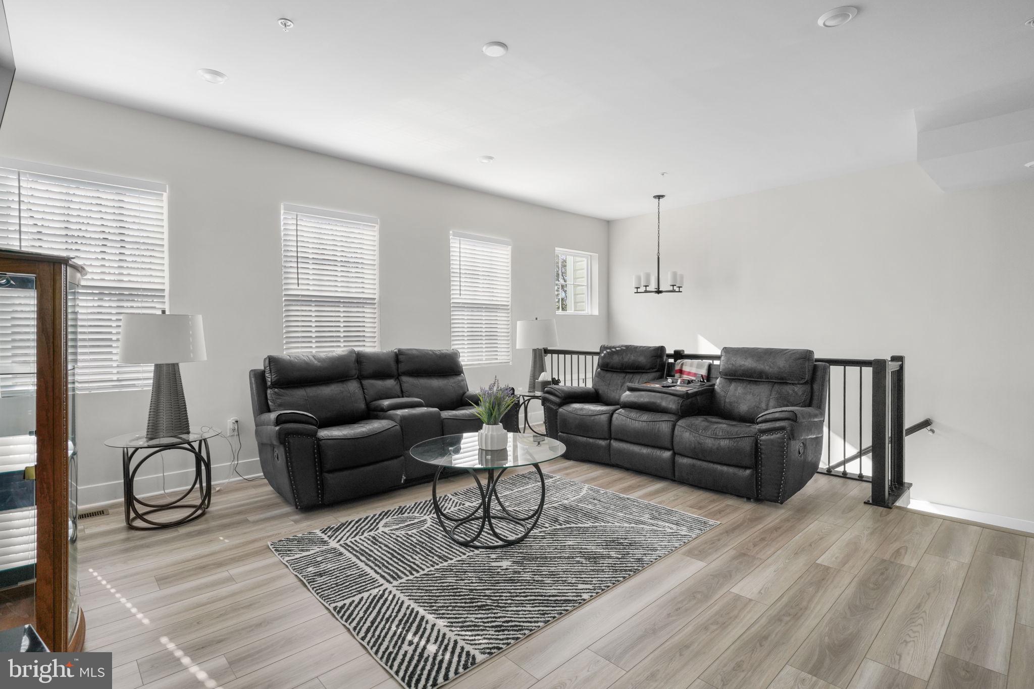 MYRTLE POINT - Residential