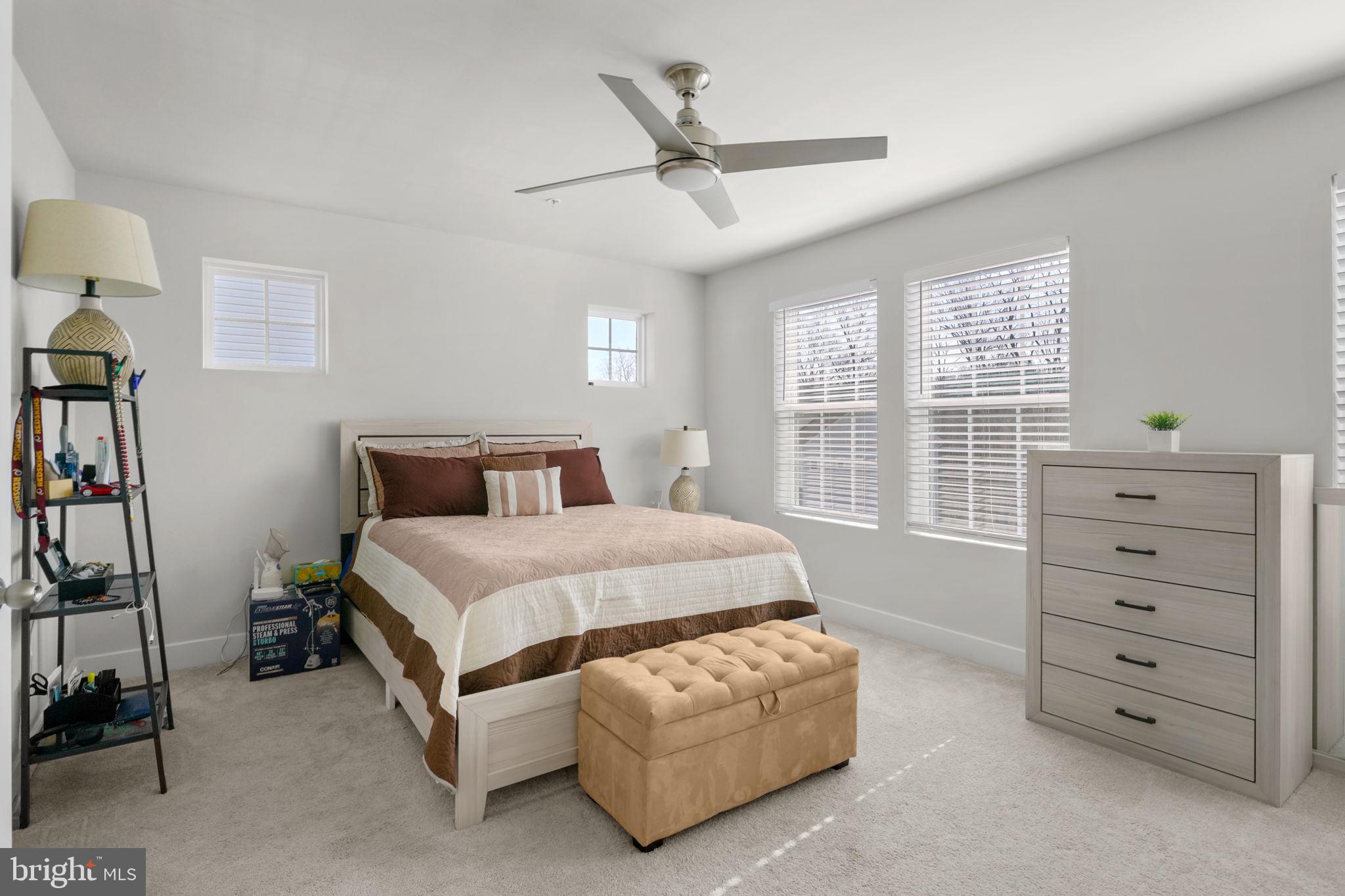 MYRTLE POINT - Residential