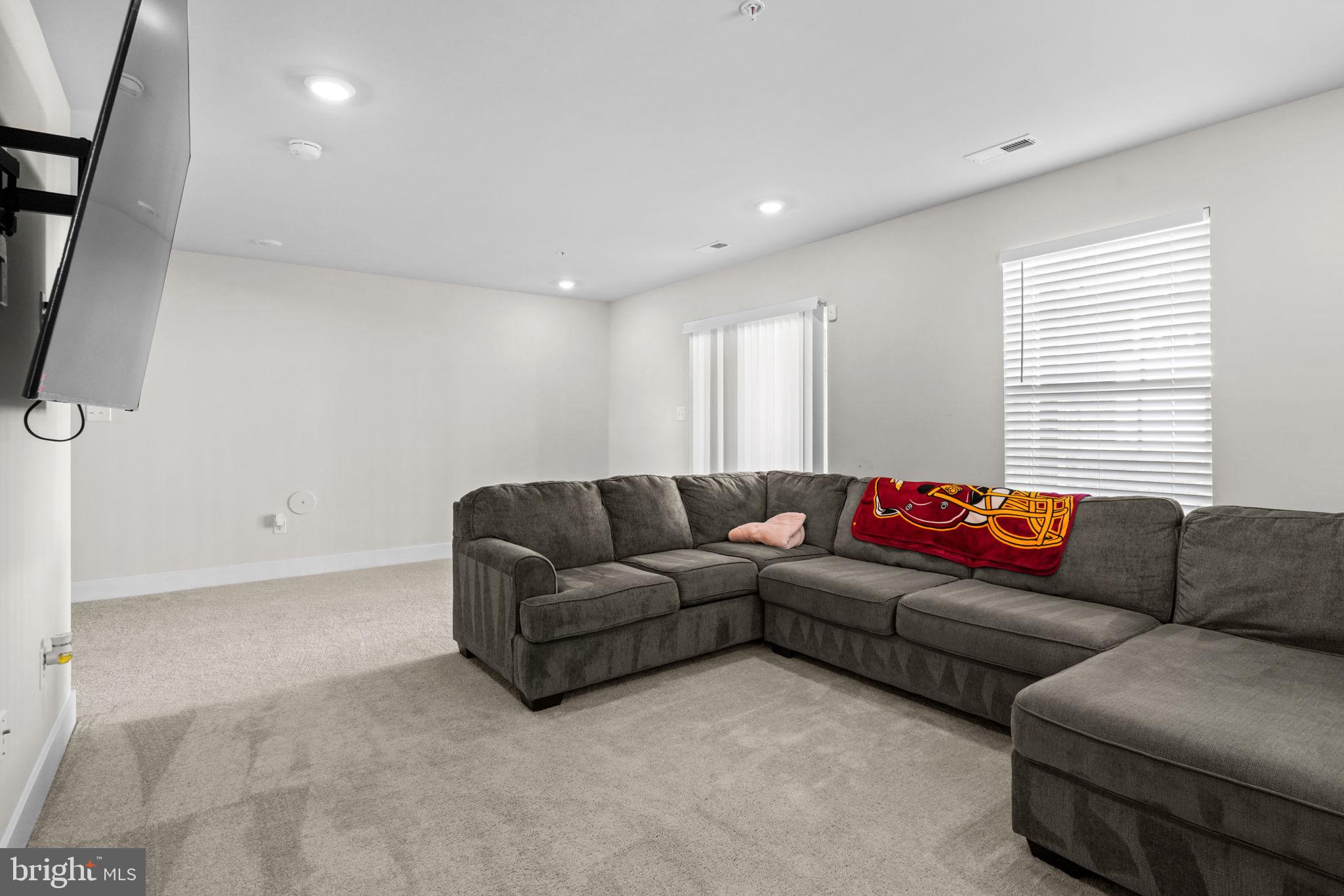 MYRTLE POINT - Residential