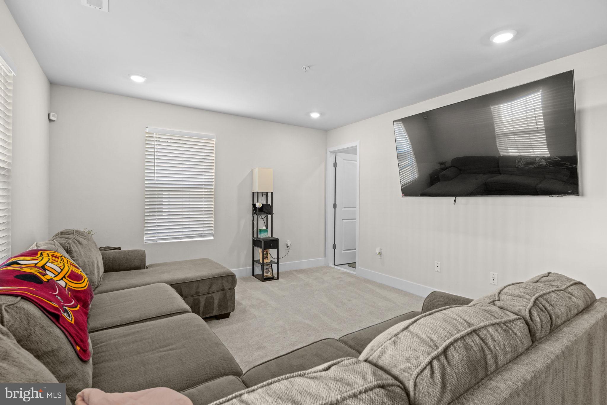 MYRTLE POINT - Residential