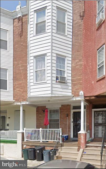 You've waited for it, now it is here!
Large, 3-story, 4 br., 1.5 bath row. 1859 SF. & in great condition.
Zoned RM-1, this property can be used as a single family, duplex or triplex. Currently a single-family home with a tenant through 3/31/2026. Rent is $1,600/mo. plus all utilities, providing an approx. CAP rate of 10. This property has newer mechanicals, good roof, & windows, etc. Easy and inexpensive central A/C retrofit possible at existing gas furnace. 2nd. floor has 3 good sized brs. and a large full bath with double sinks. 3rd. floor has one large br. w/ built in storage and a private half bath. Rear staircase to kitchen.
Super nice offering and value priced at $171,500.