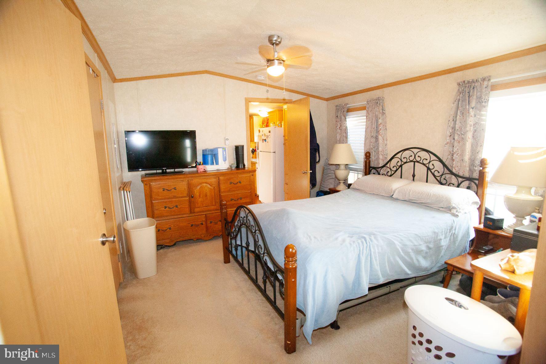 LOCUSTWOOD MHP - Residential
