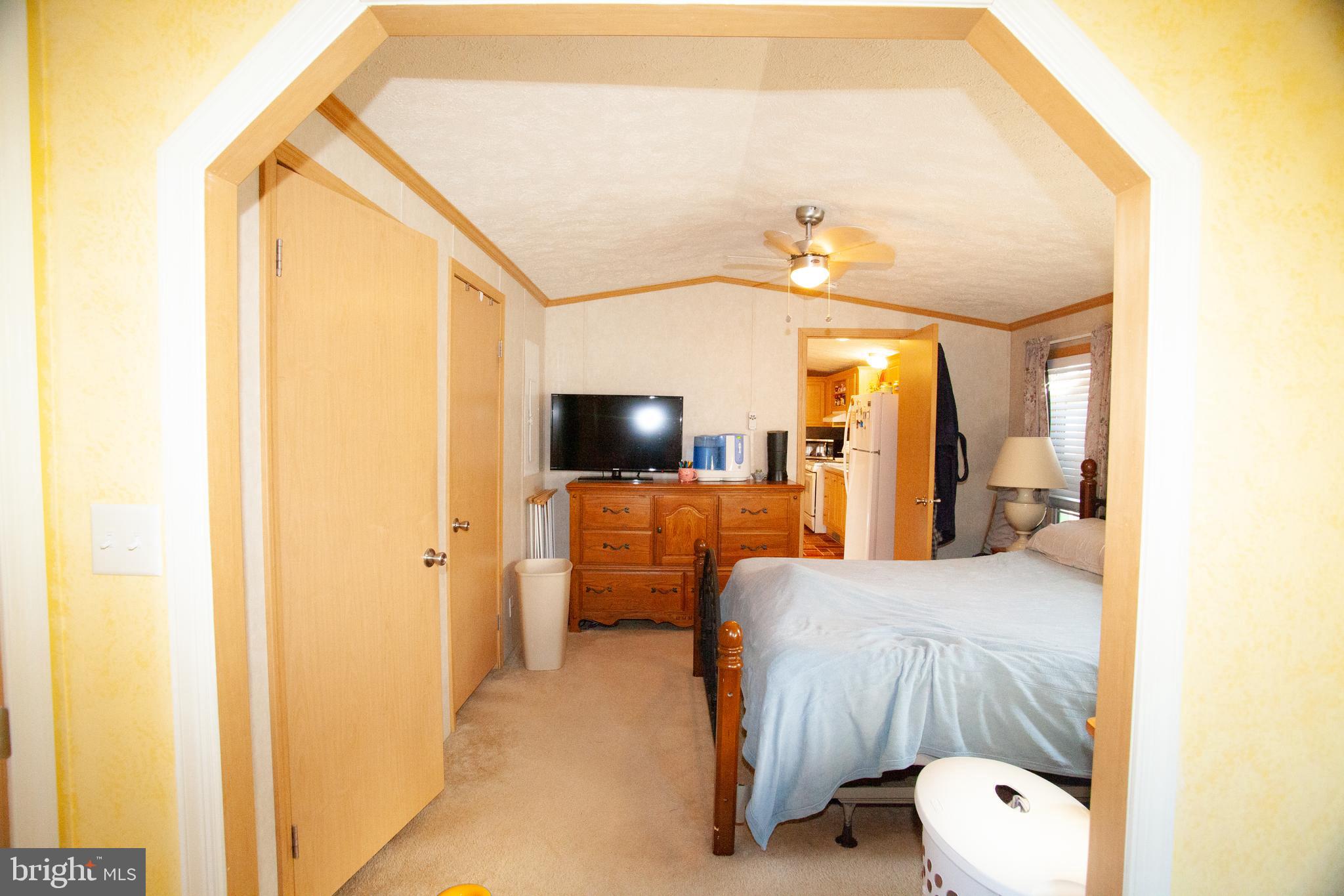LOCUSTWOOD MHP - Residential