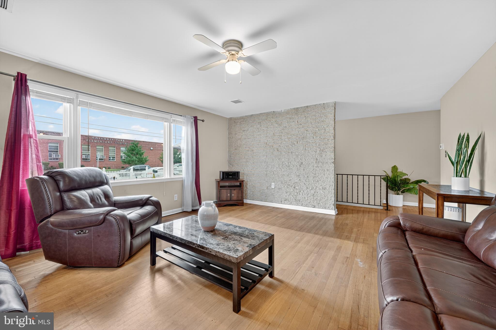 COLUMBIA PARK - Residential