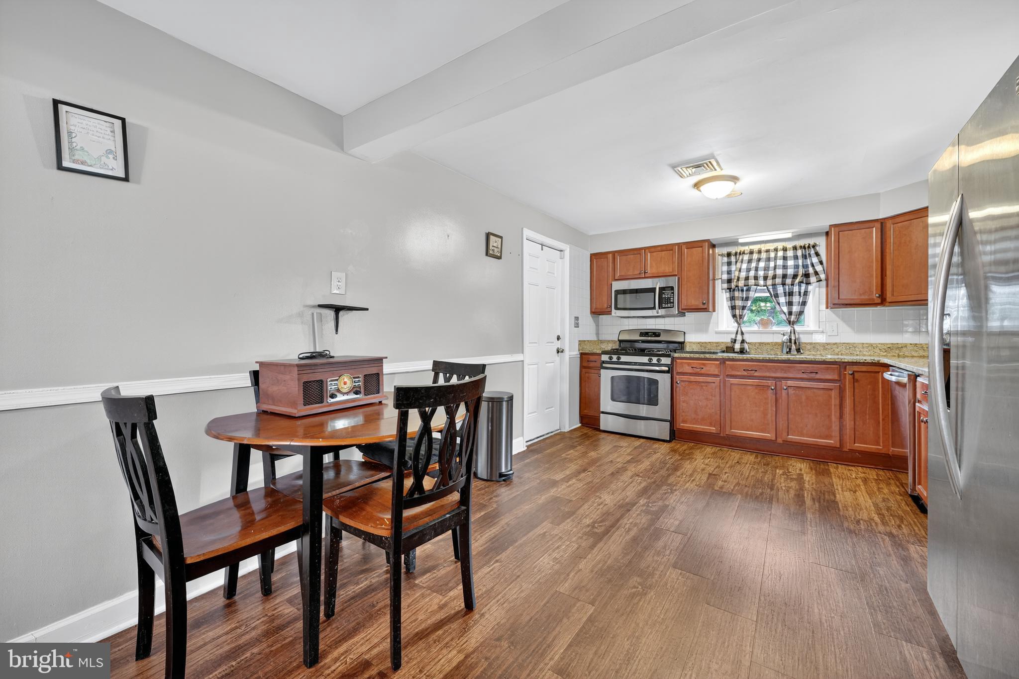 COLUMBIA PARK - Residential