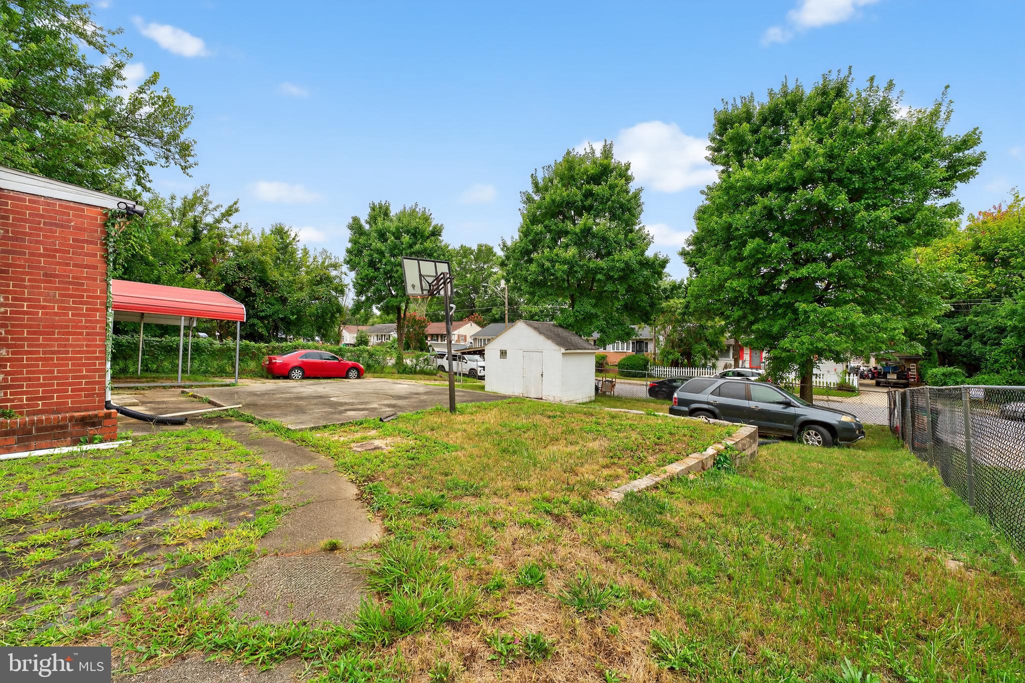 COLUMBIA PARK - Residential