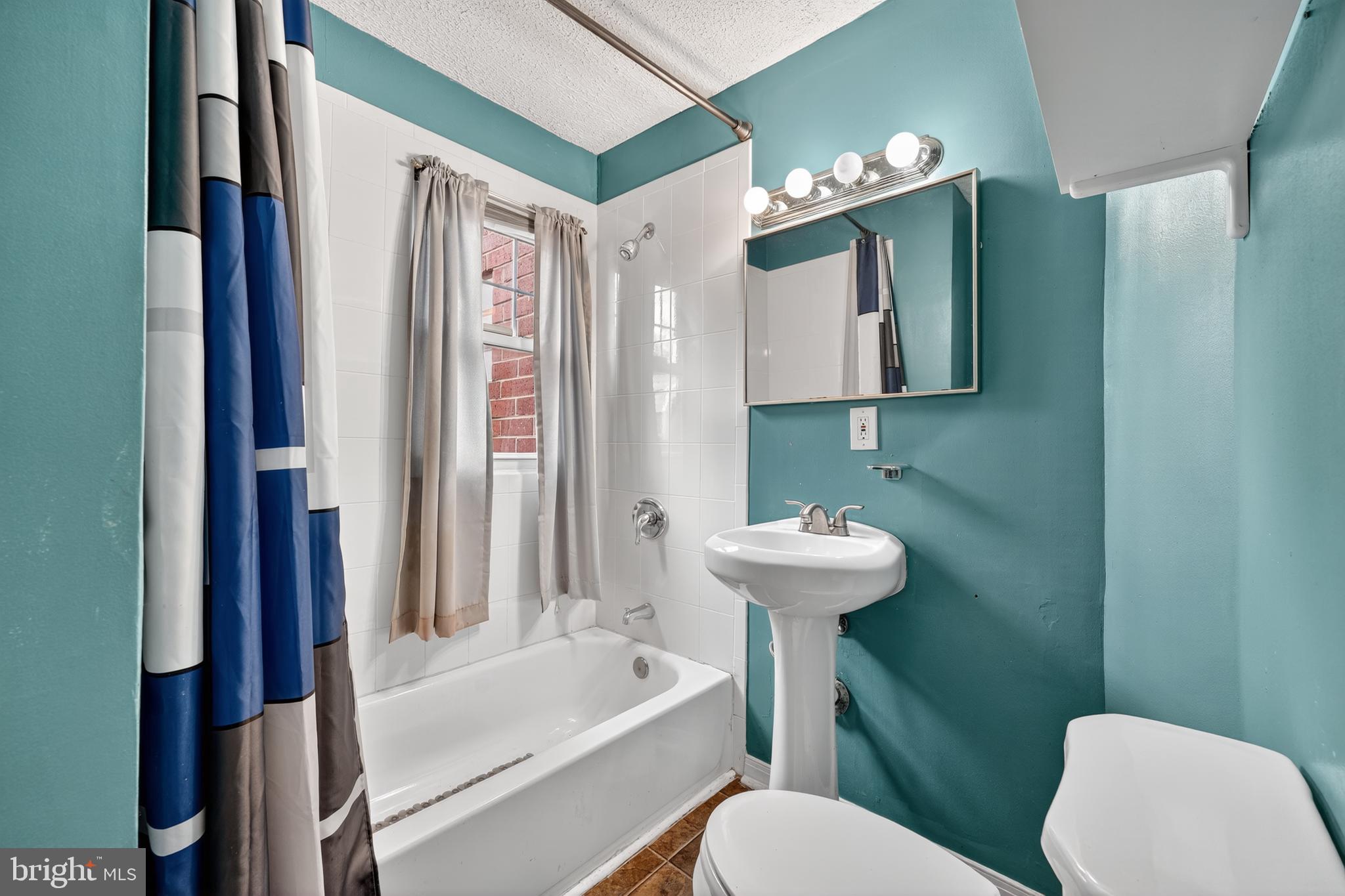 COLUMBIA PARK - Residential