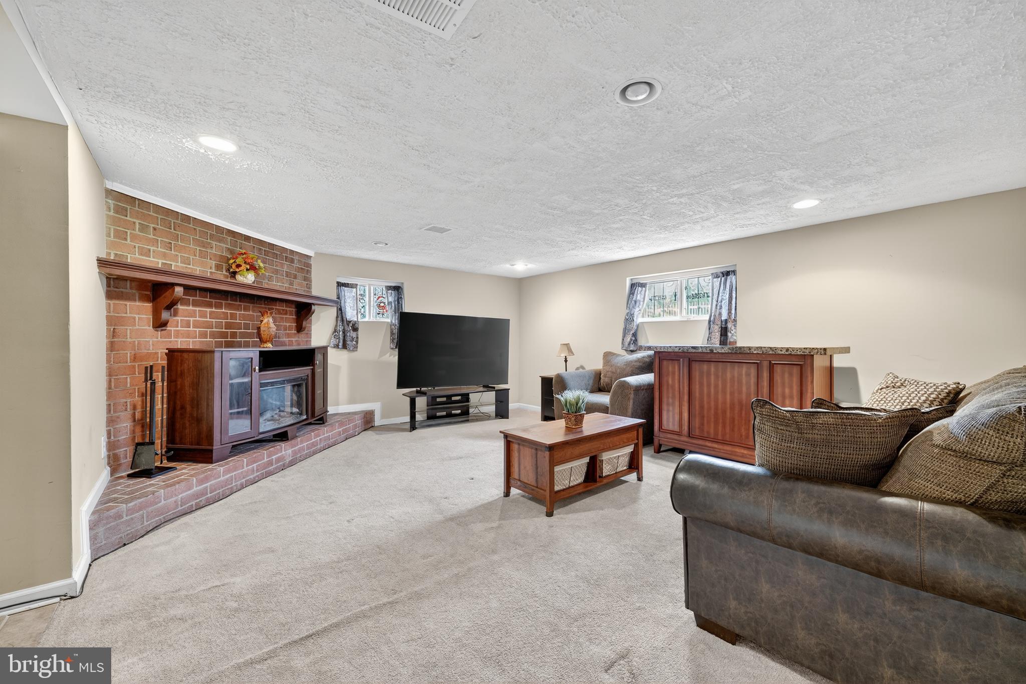 COLUMBIA PARK - Residential