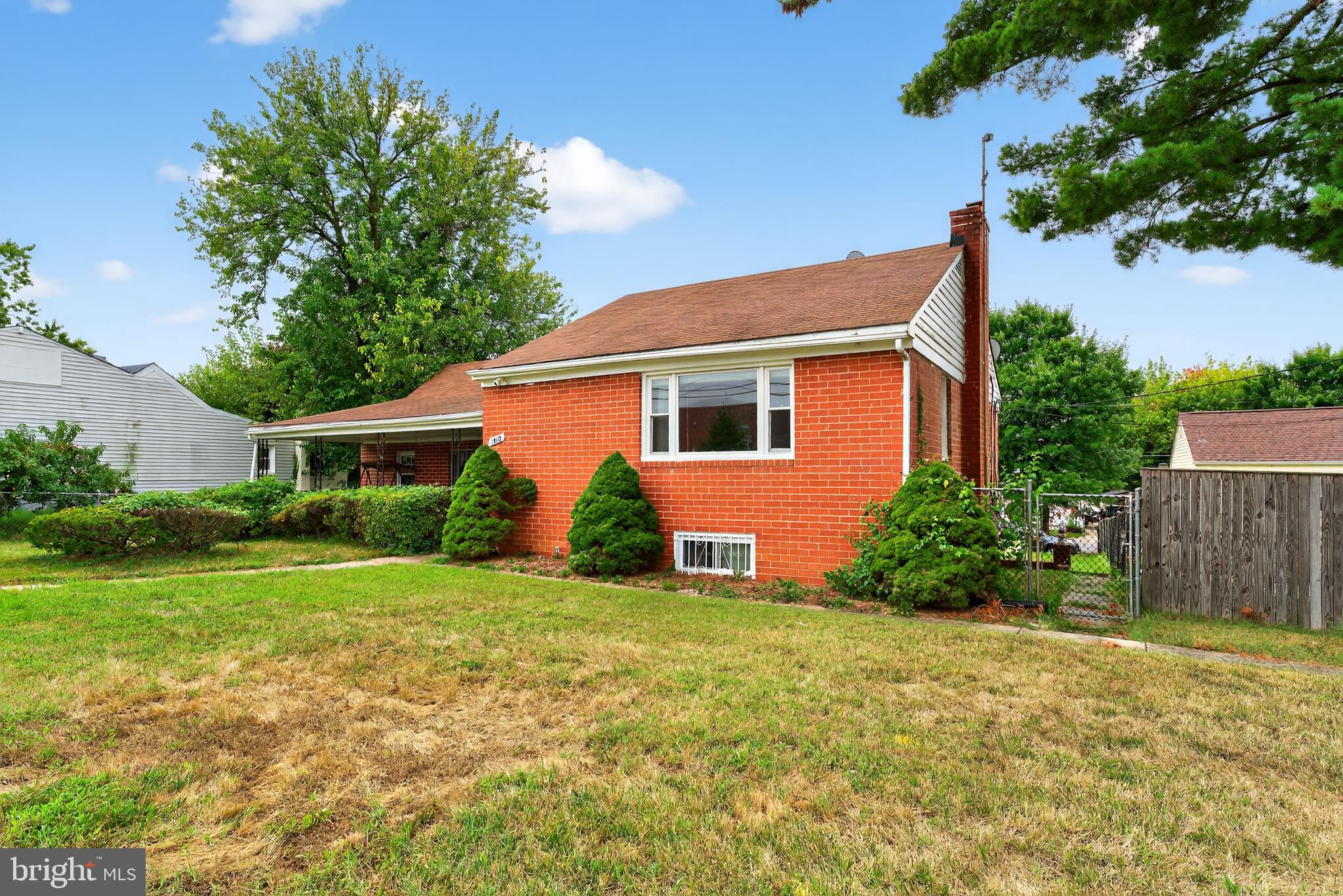 COLUMBIA PARK - Residential