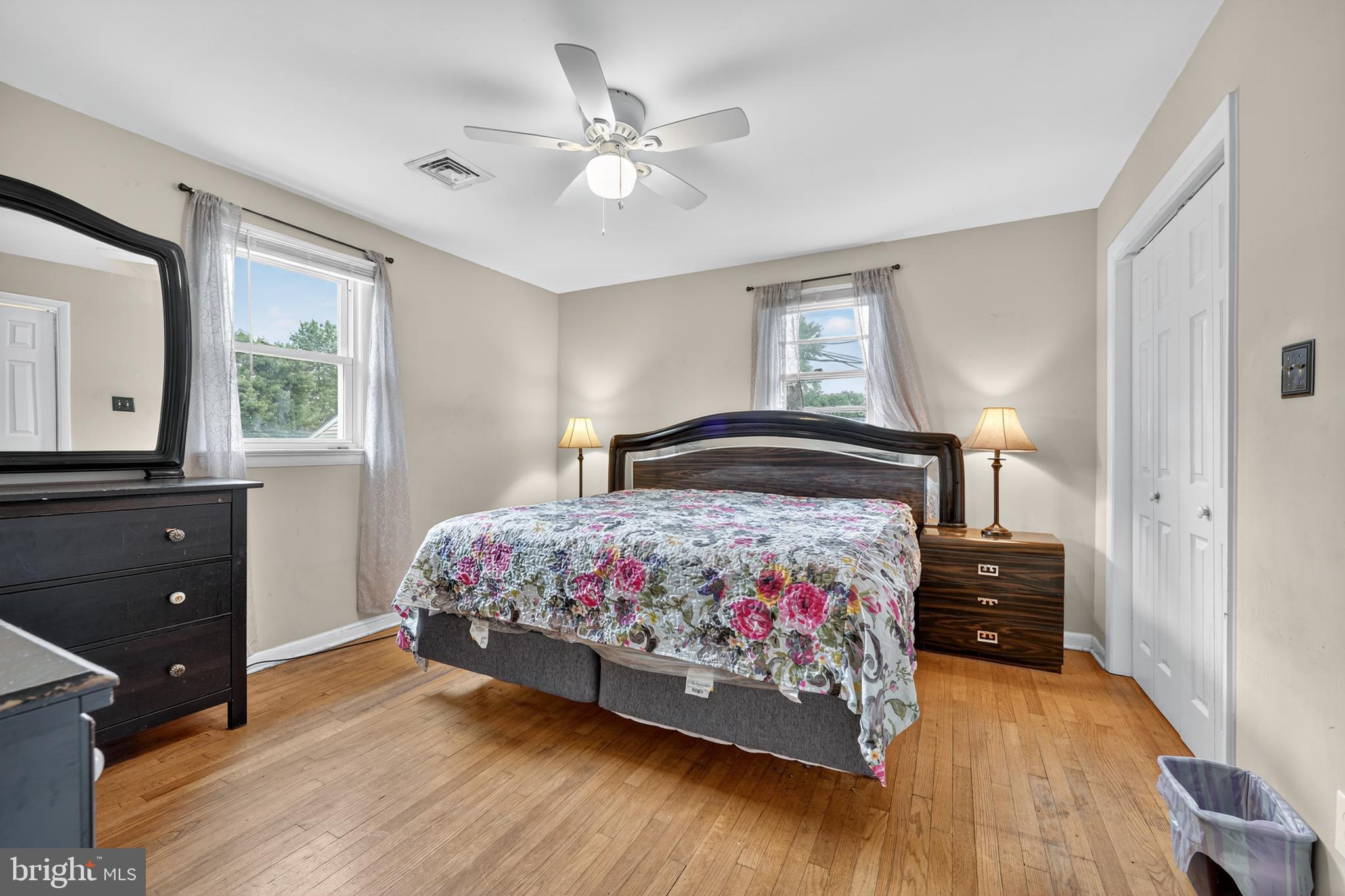 COLUMBIA PARK - Residential