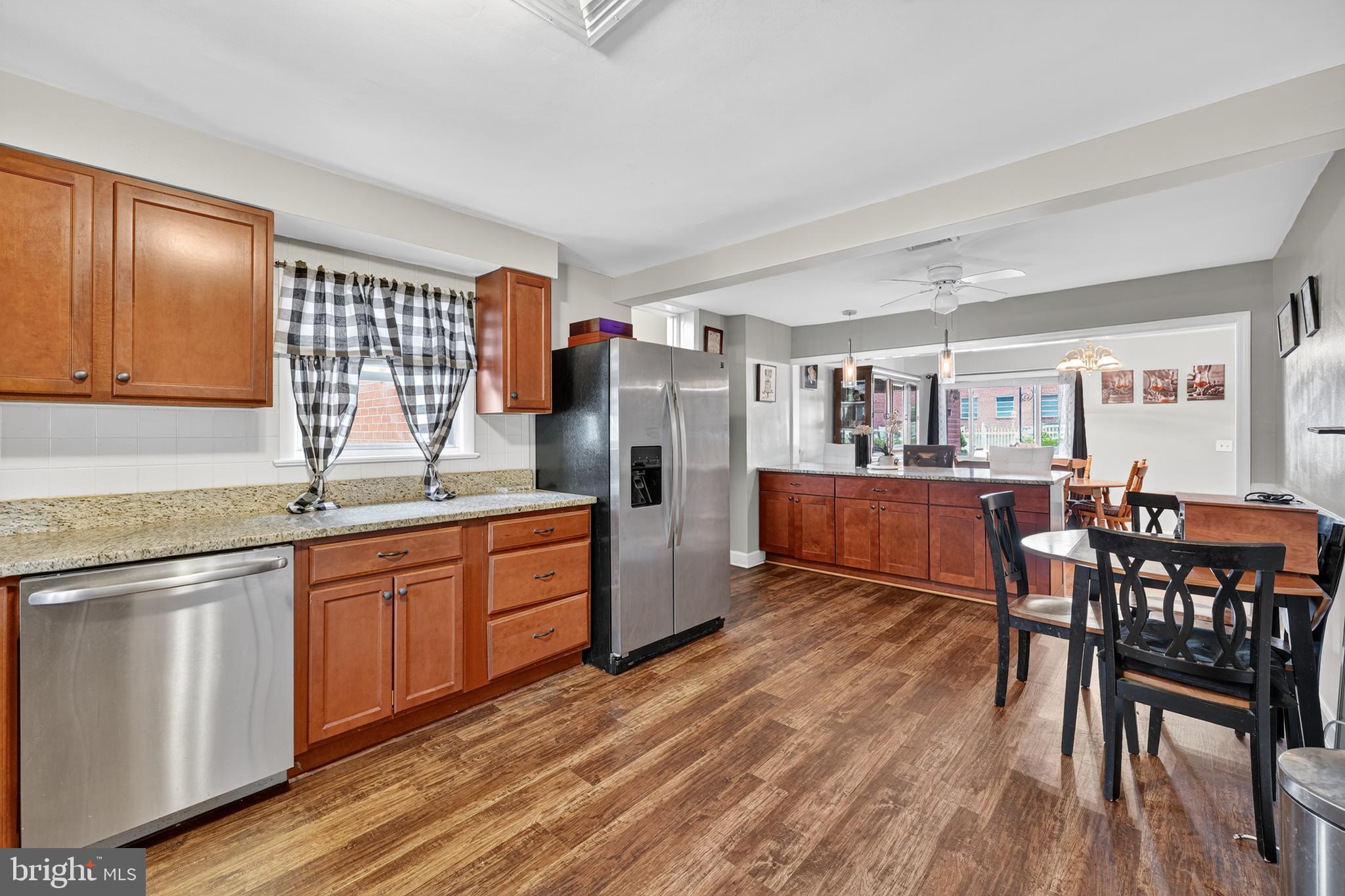 COLUMBIA PARK - Residential