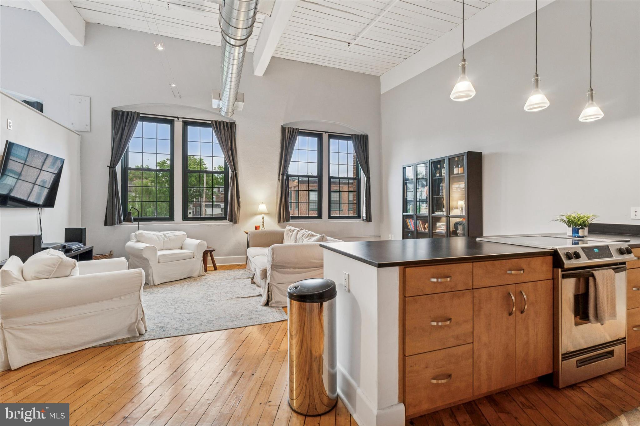 200 LINCOLN AVENUE 304