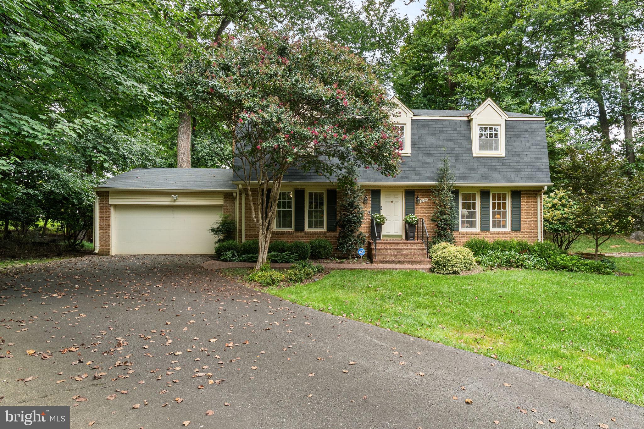 1005 KERGE COURT SE