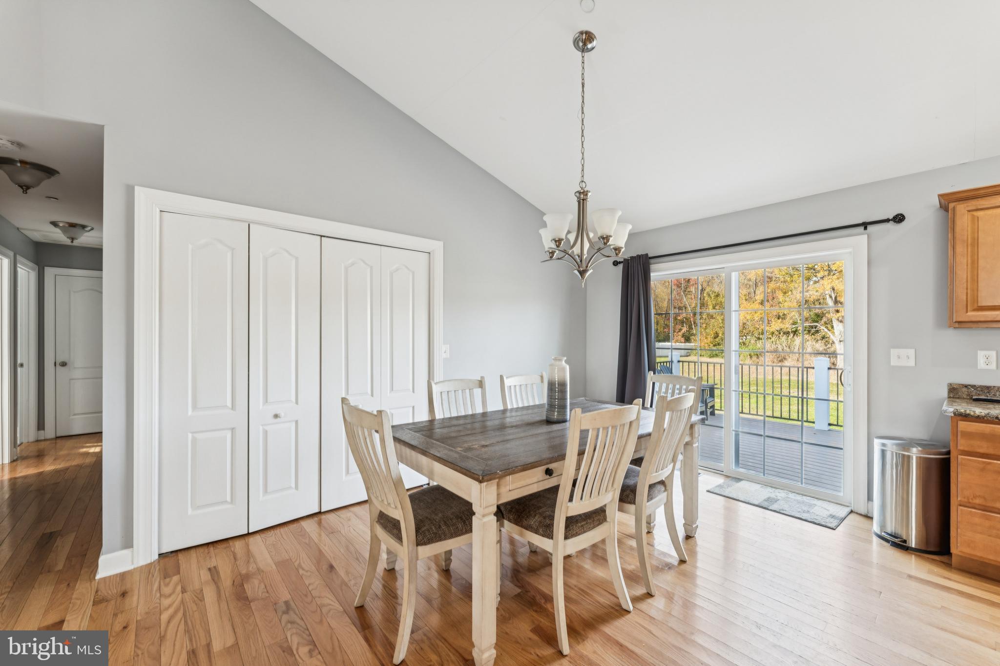 STEVENSVILLE - Residential