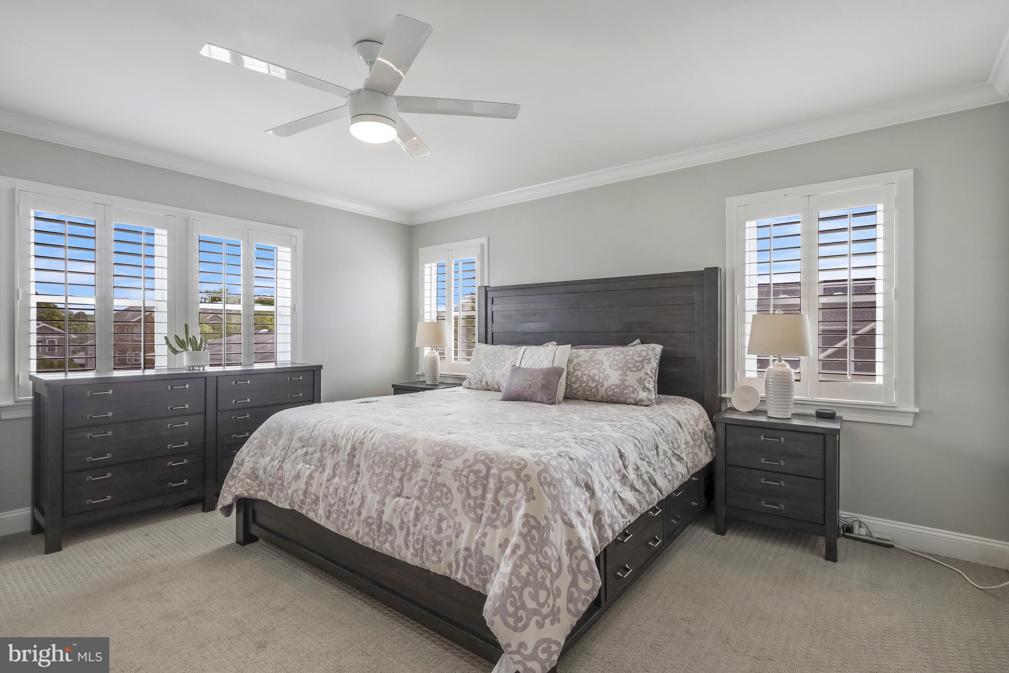 ARLINGTON VIEW - Residential