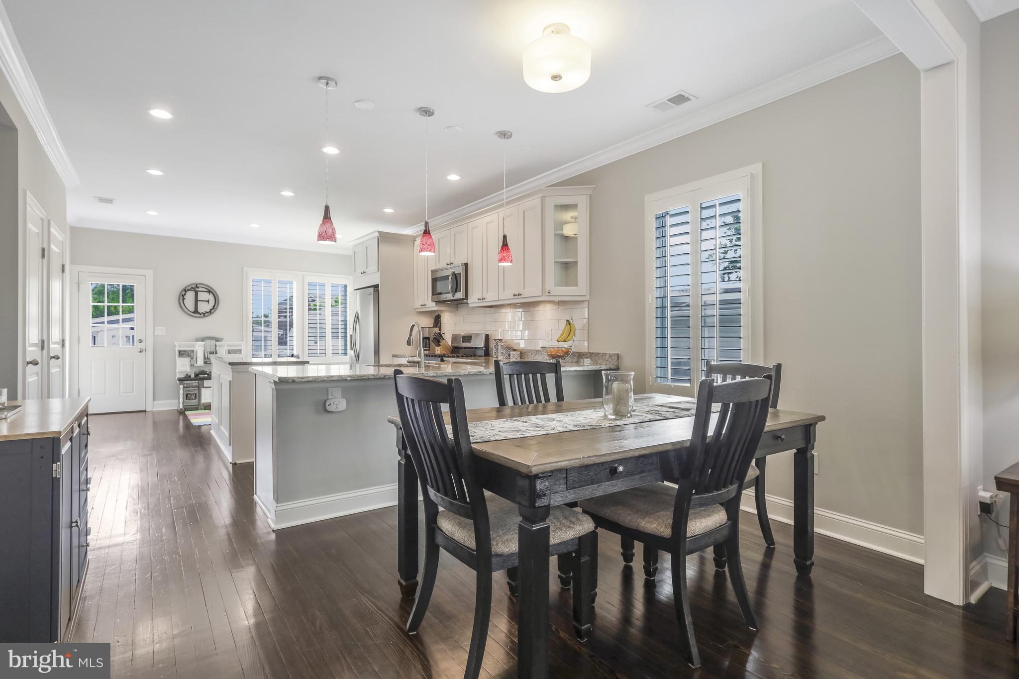 ARLINGTON VIEW - Residential