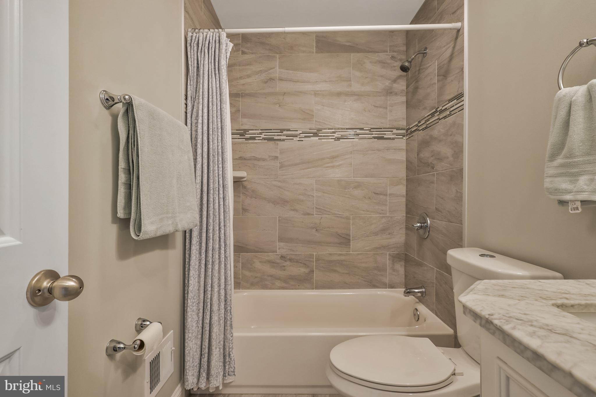 ARLINGTON VIEW - Residential