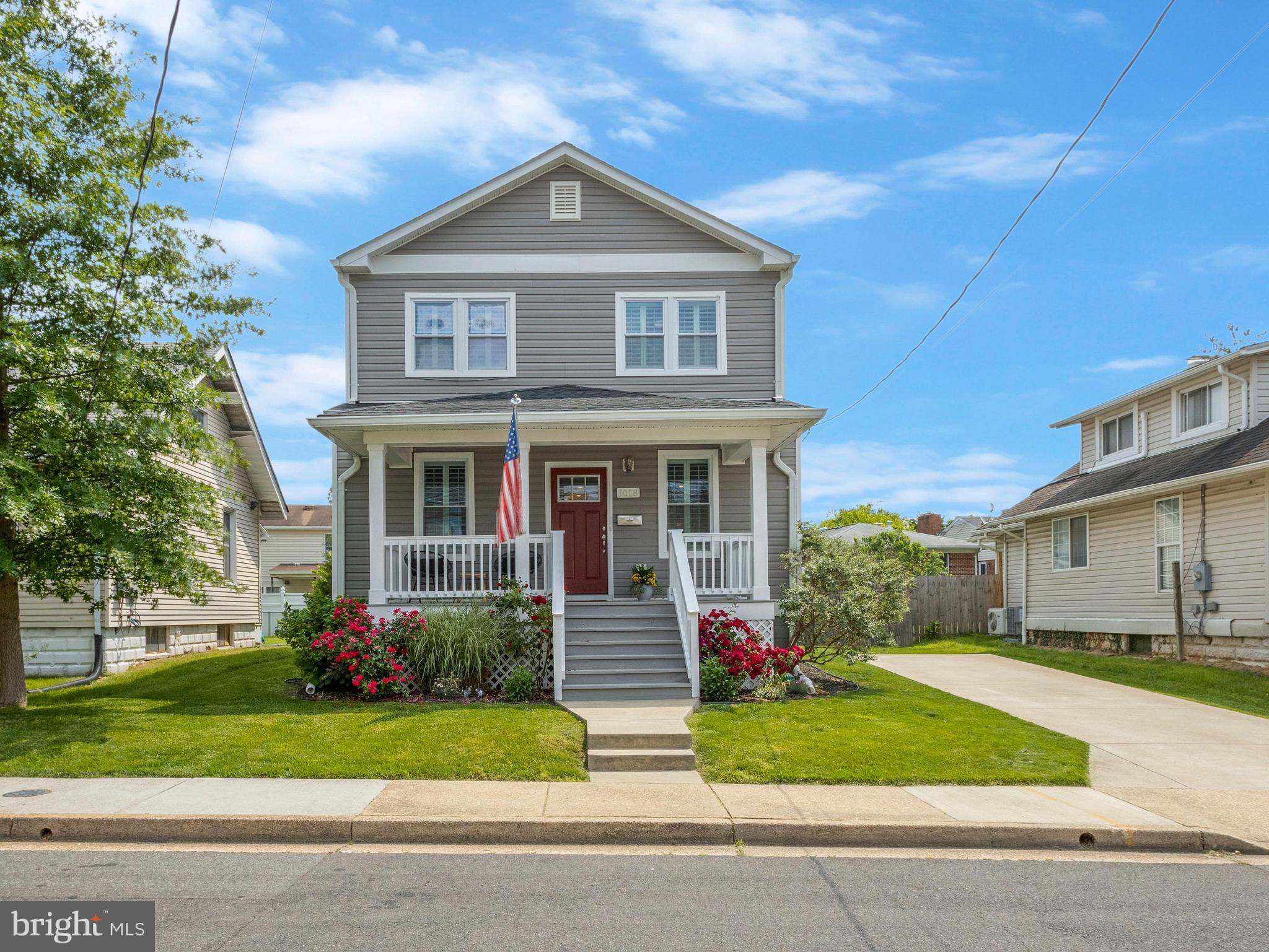 ARLINGTON VIEW - Residential