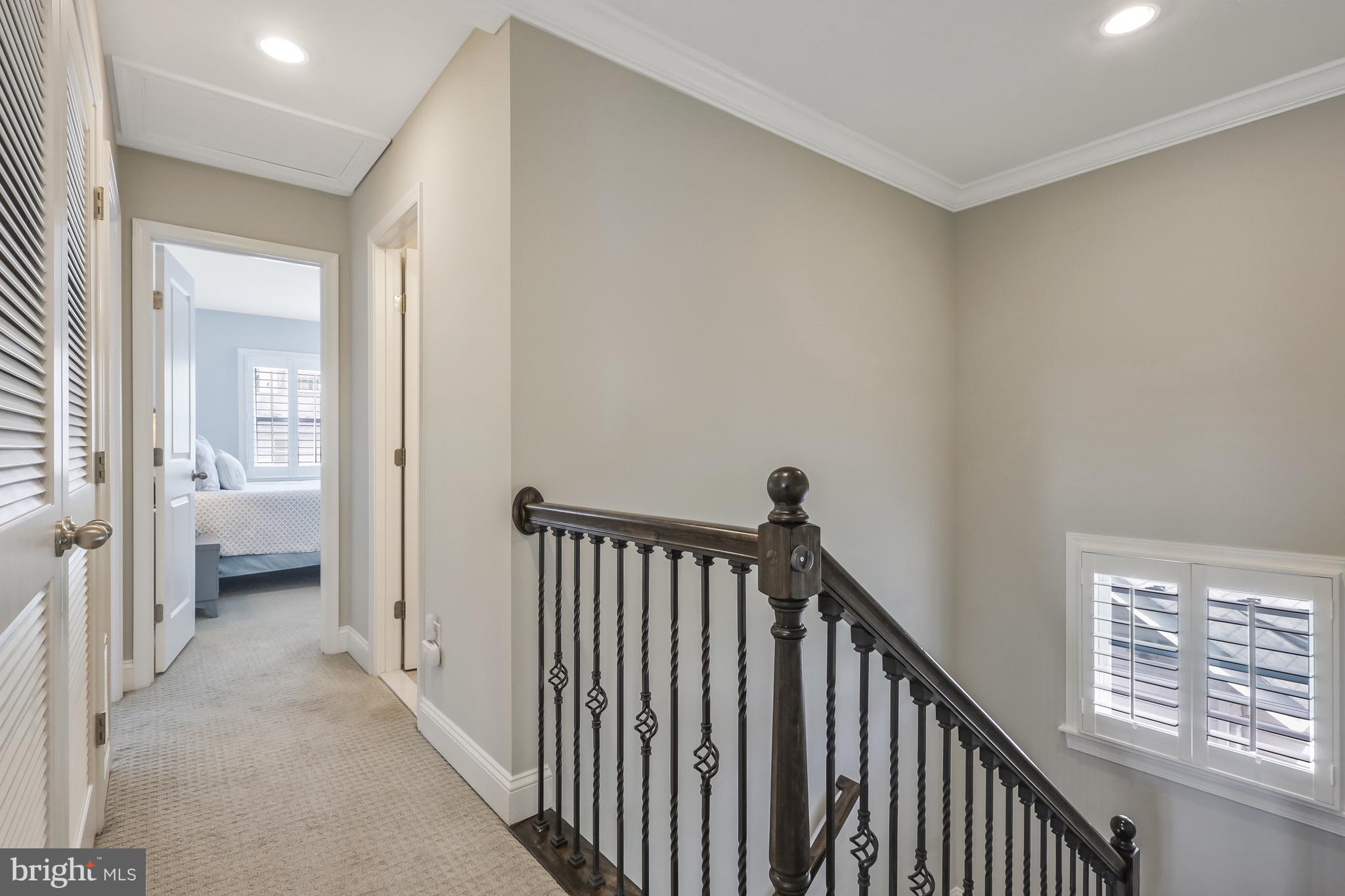 ARLINGTON VIEW - Residential