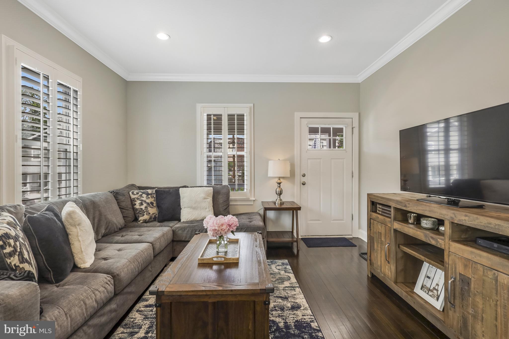 ARLINGTON VIEW - Residential