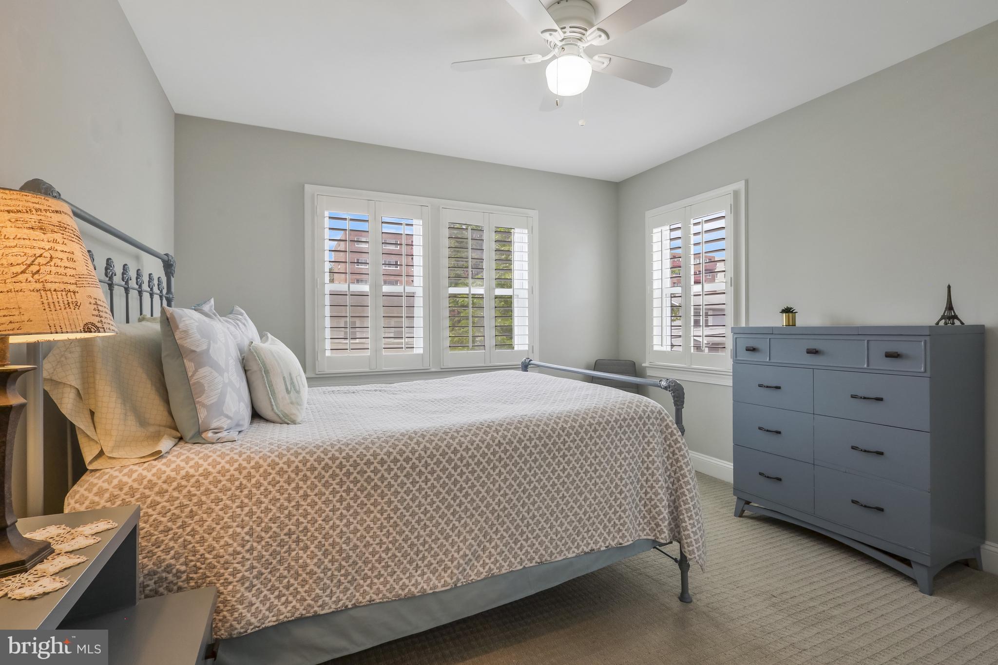 ARLINGTON VIEW - Residential