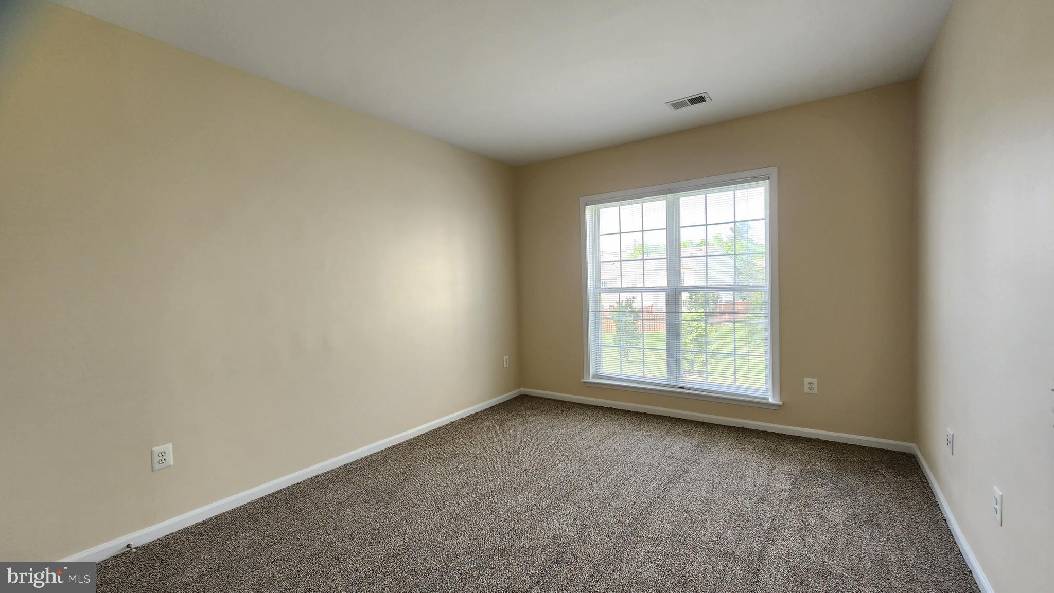 OVERLOOK CONDOMINIUM - Residential Lease