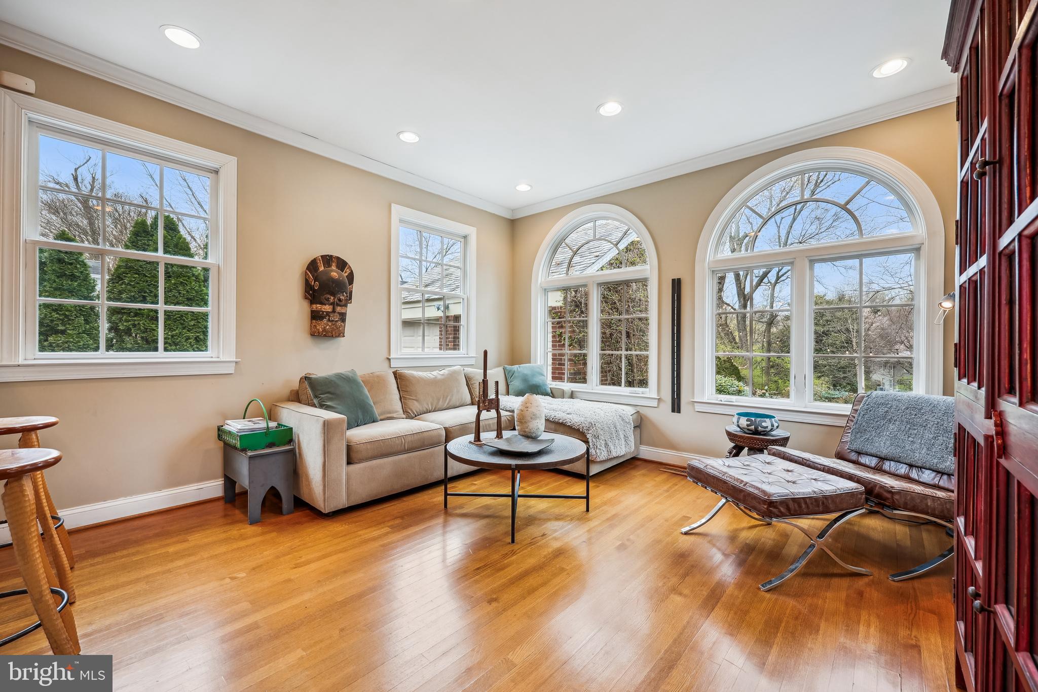 WOODSIDE PARK - Residential