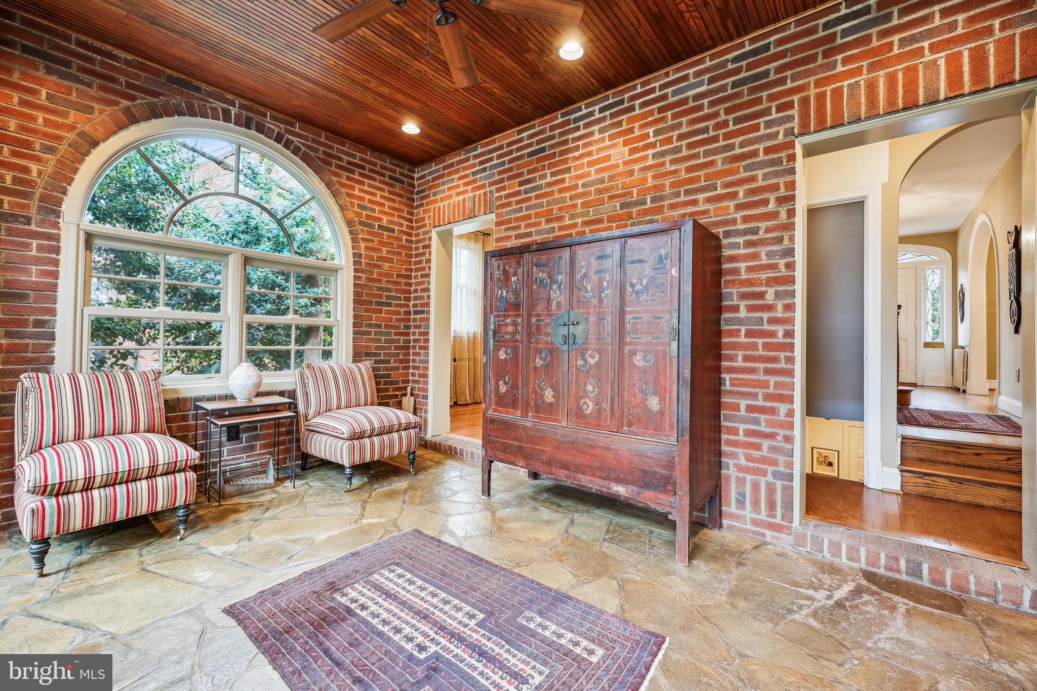 WOODSIDE PARK - Residential