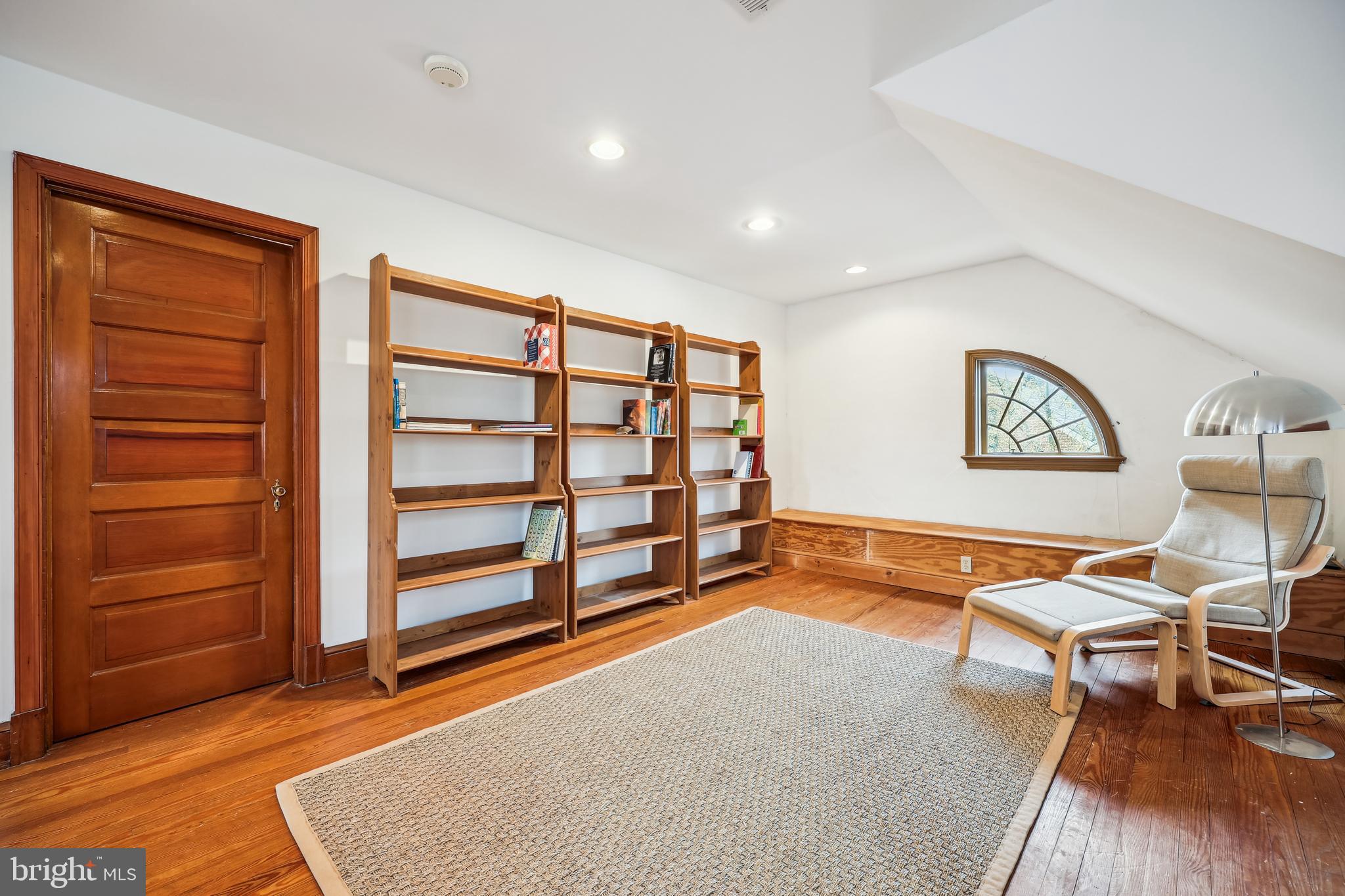 WOODSIDE PARK - Residential