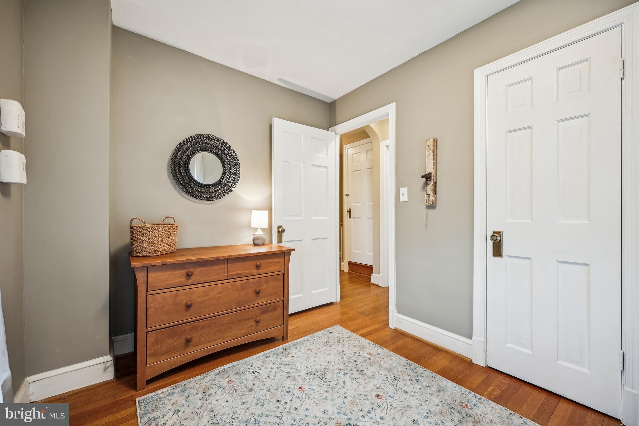 WOODSIDE PARK - Residential