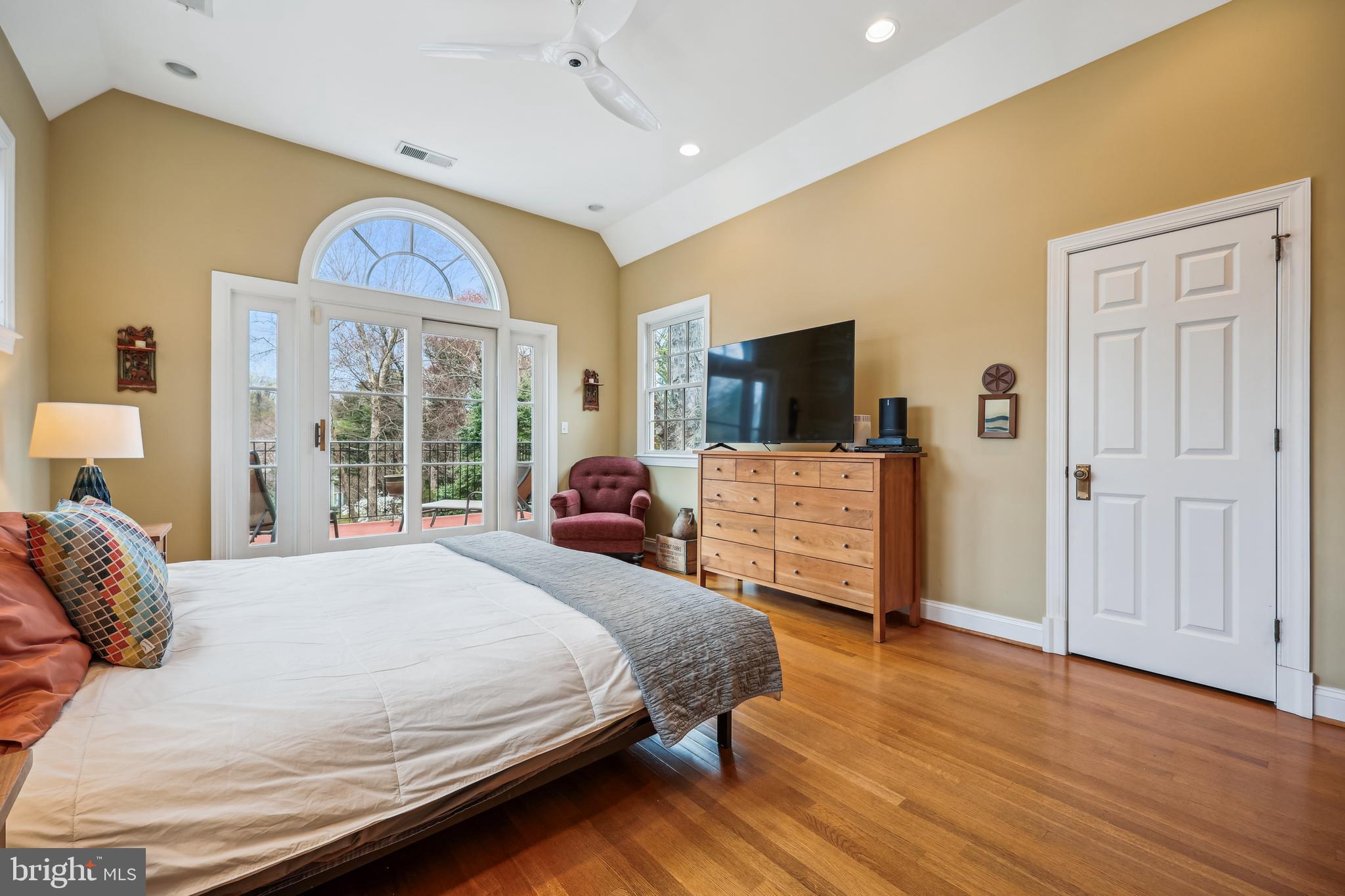 WOODSIDE PARK - Residential