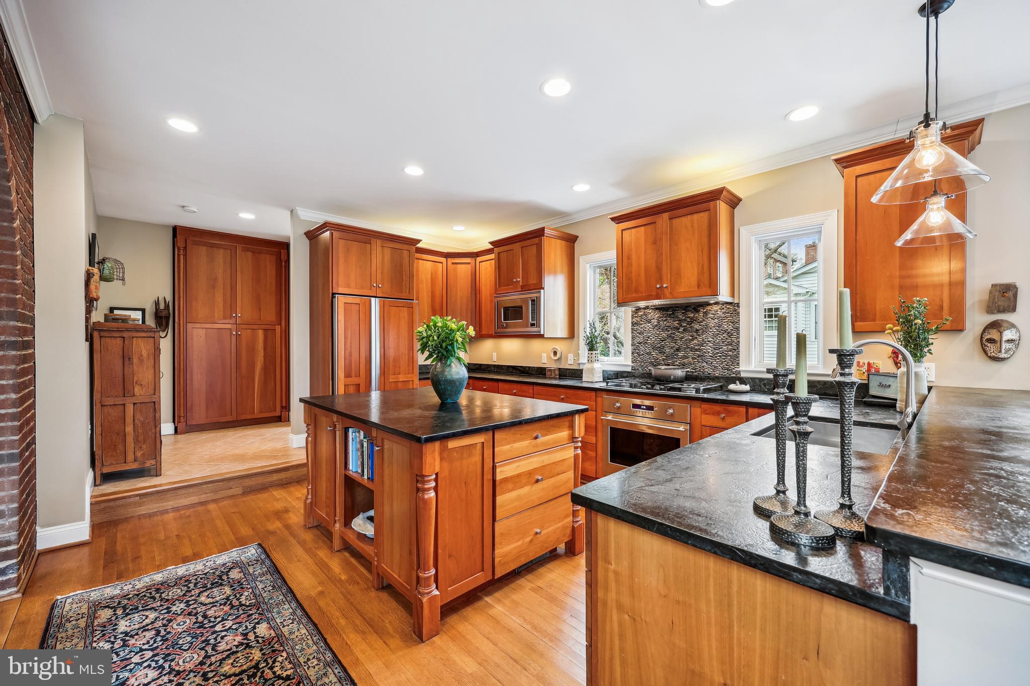 WOODSIDE PARK - Residential