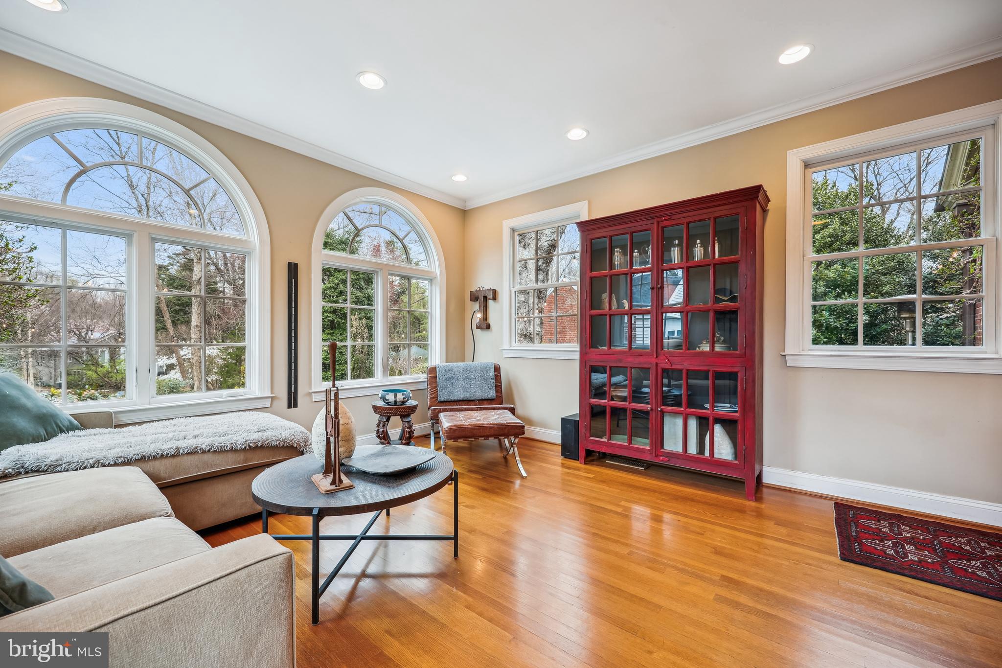 WOODSIDE PARK - Residential