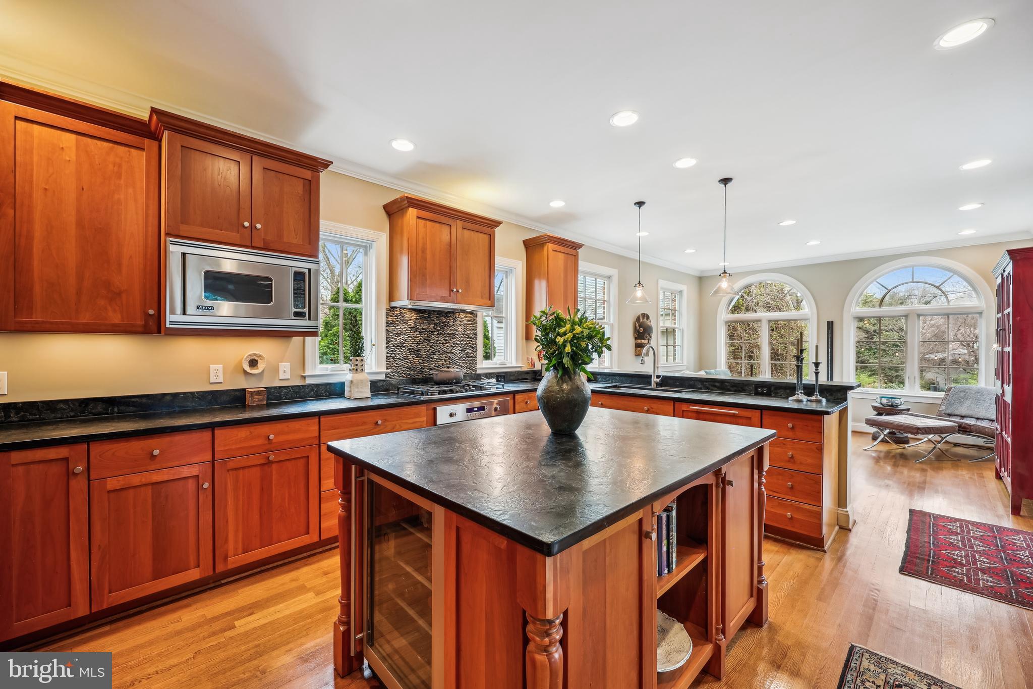 WOODSIDE PARK - Residential