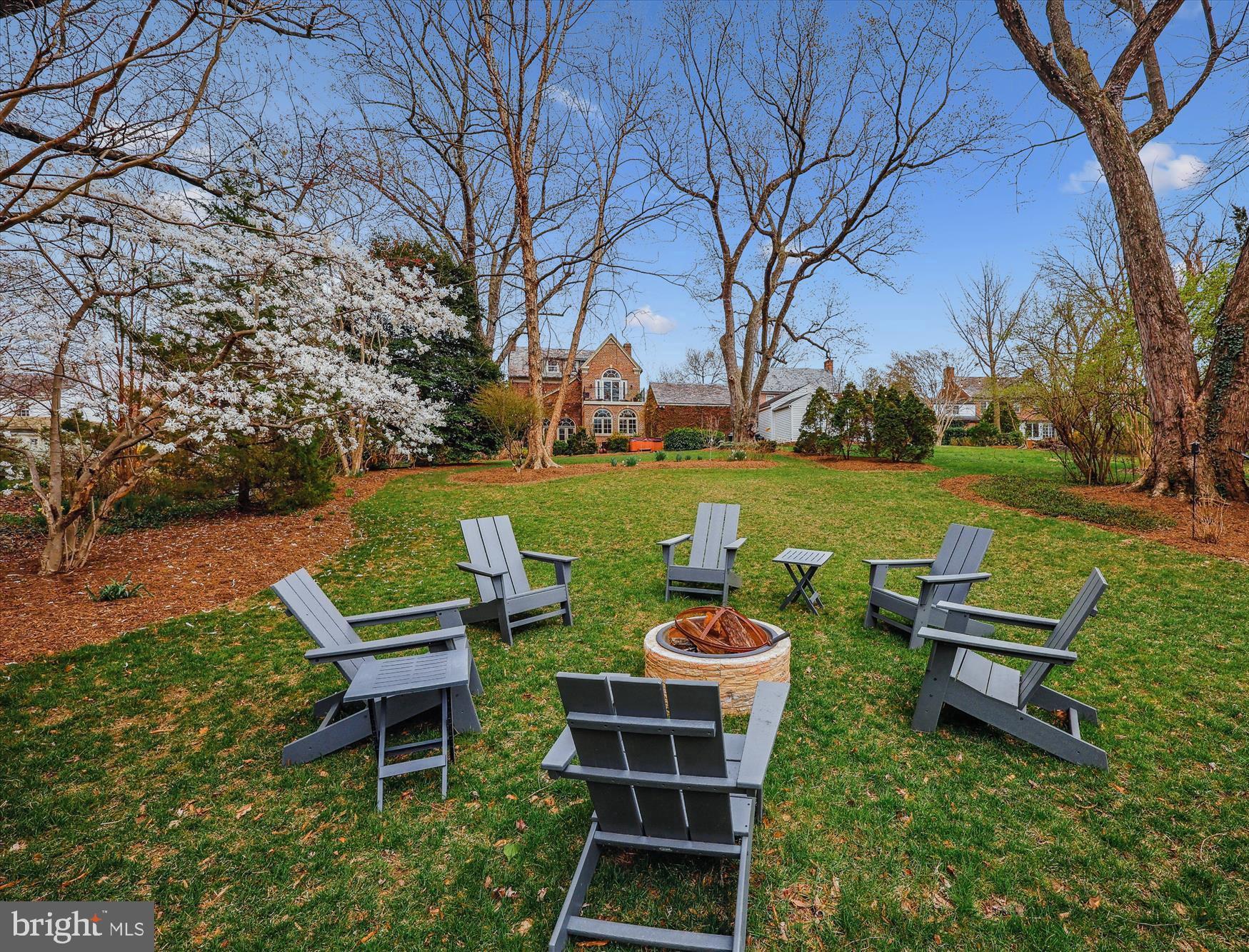 WOODSIDE PARK - Residential